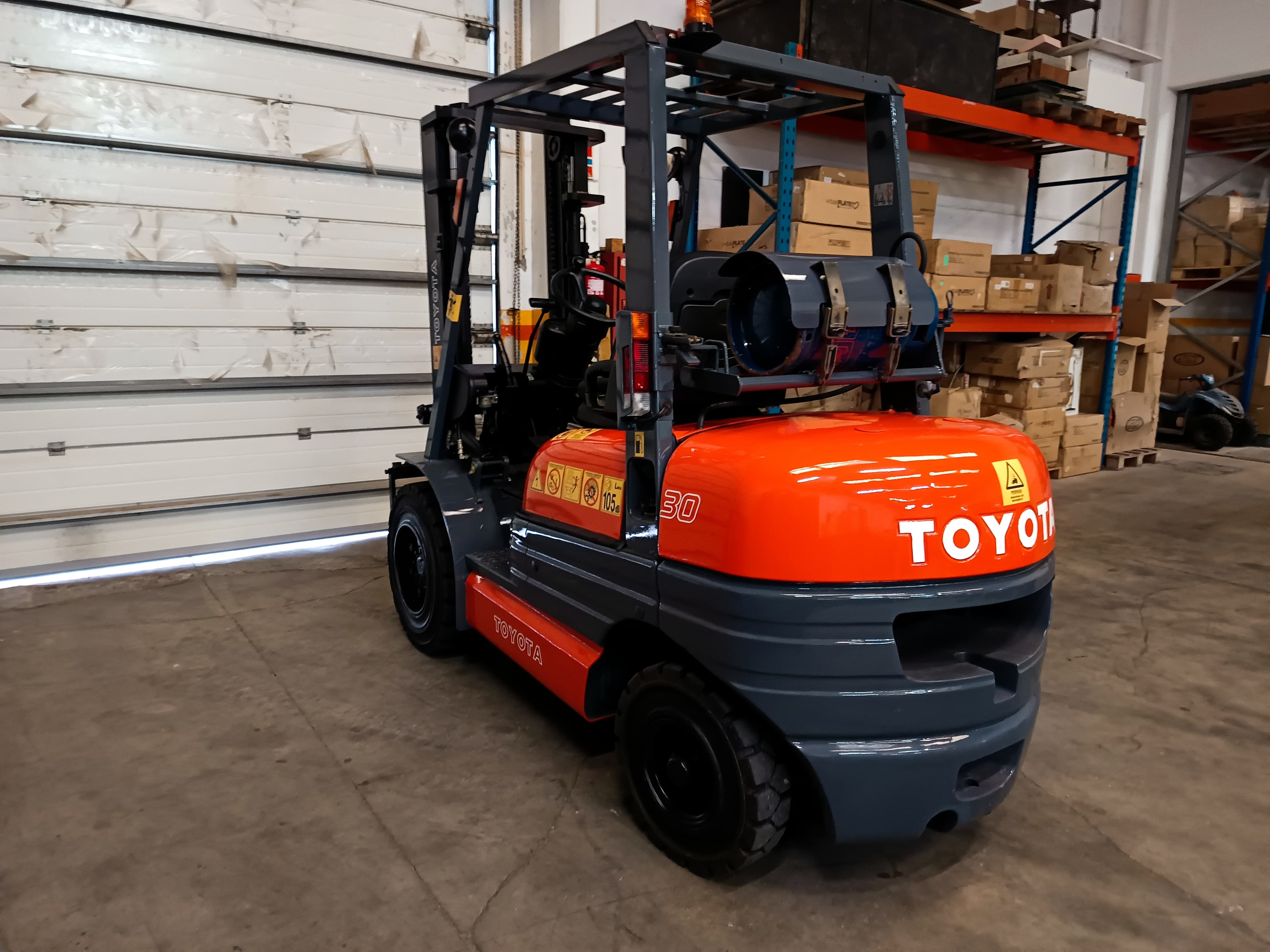 Empilhador Toyota FG30 Gás — image 5