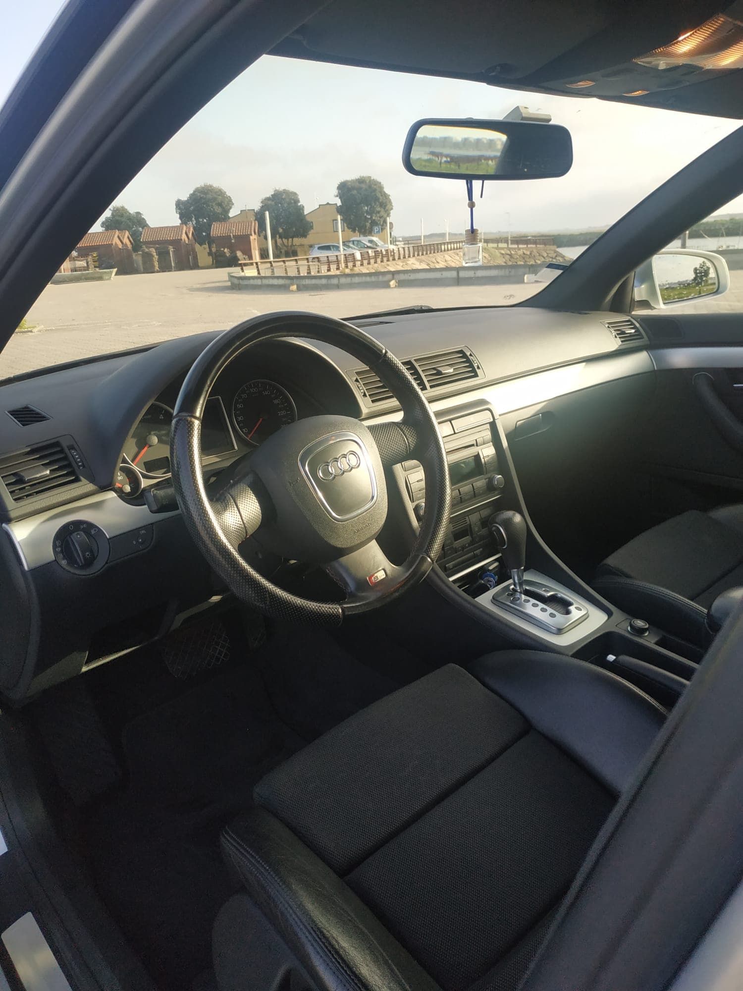 Audi A4 2.0 TDI · Ano 2007 — image 25