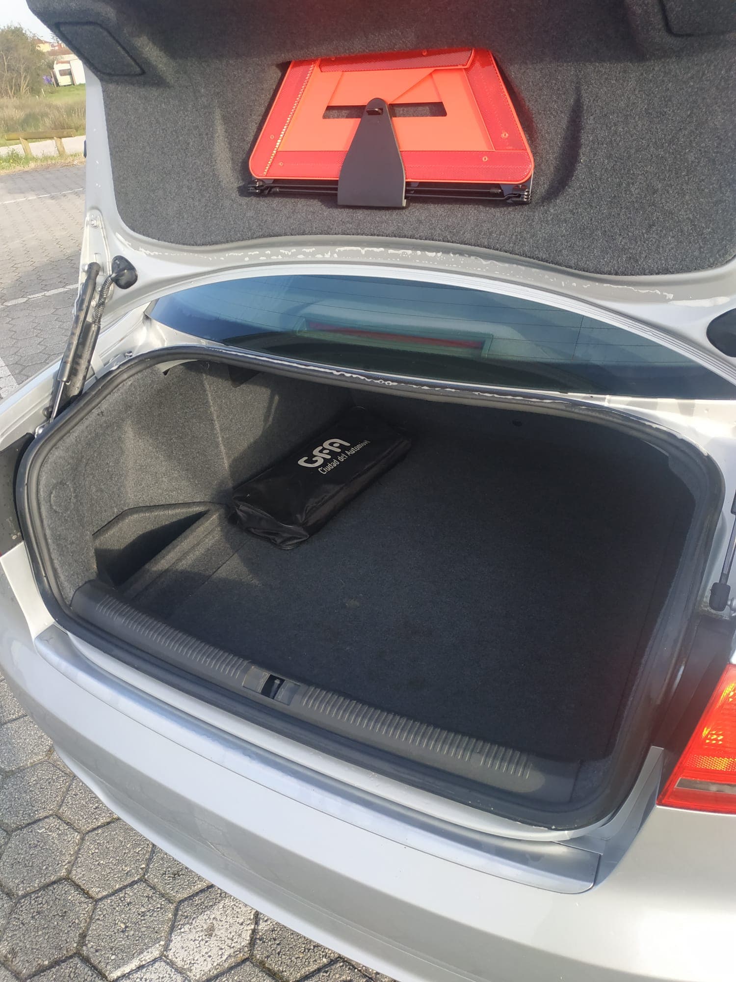 Audi A4 2.0 TDI · Ano 2007 — image 12