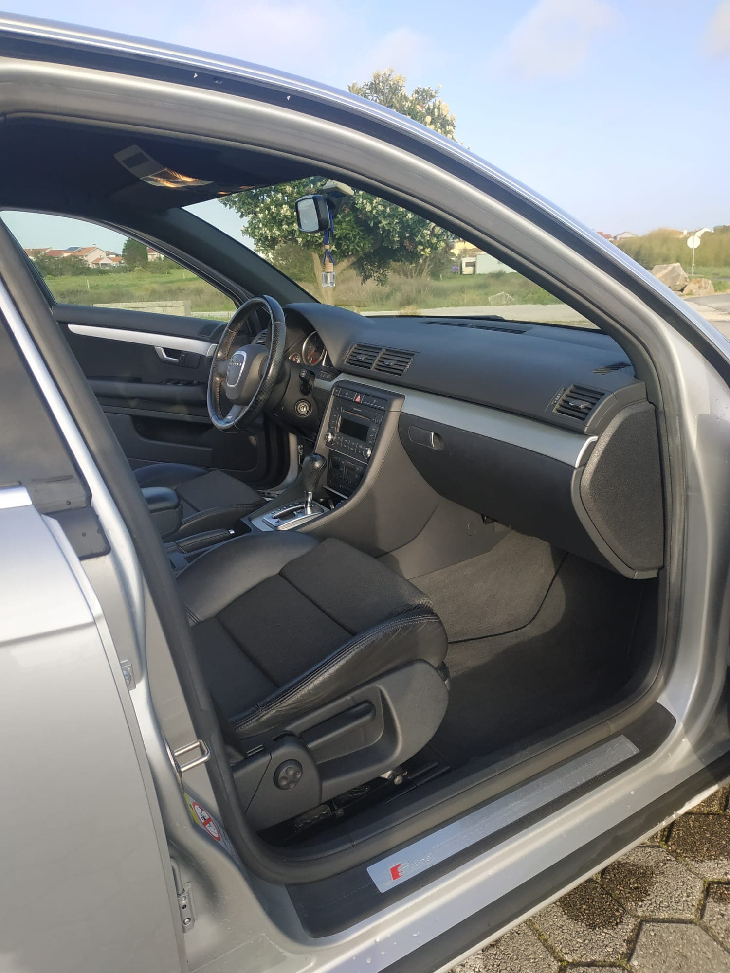 Audi A4 2.0 TDI · Ano 2007 — image 16