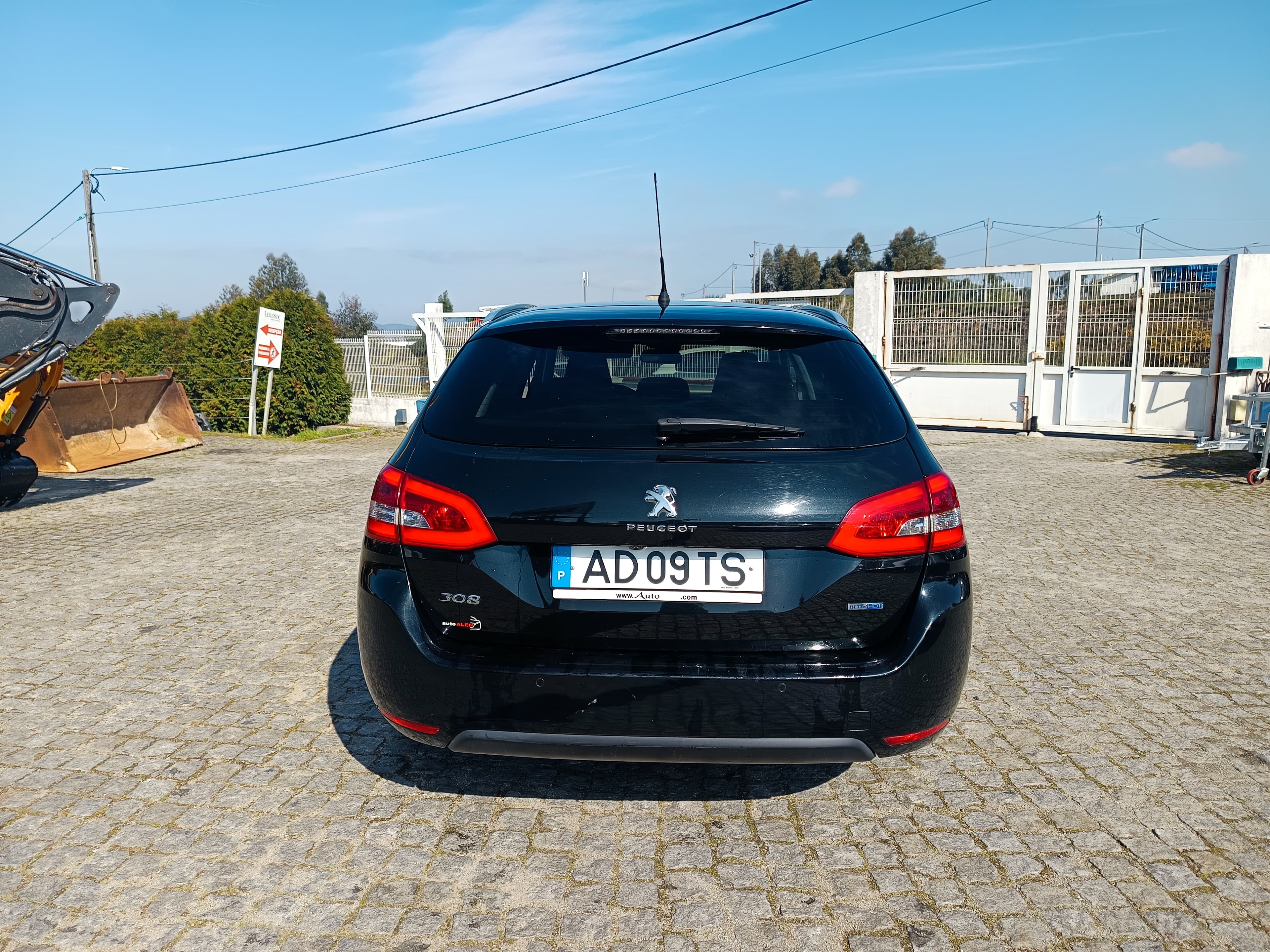 Peugeot 308 · Année 2015 — image 6