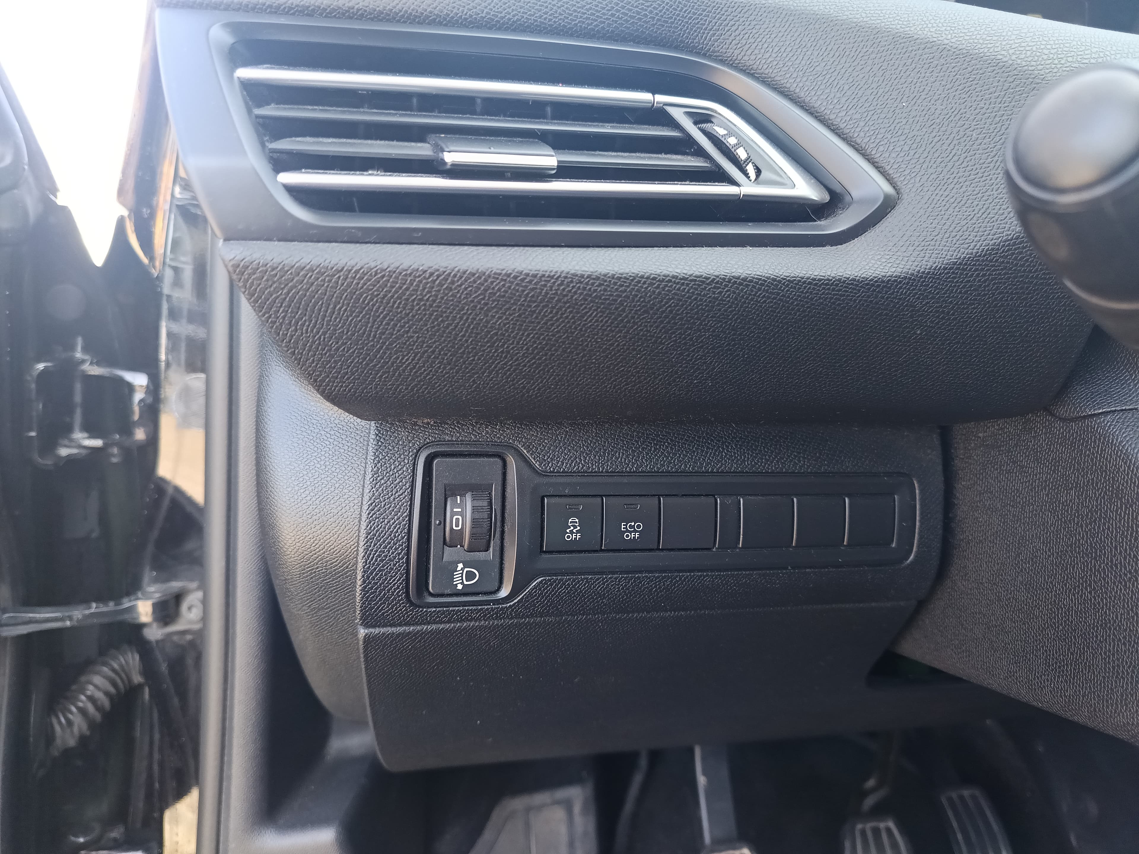 Peugeot 308 · Année 2015 — image 49