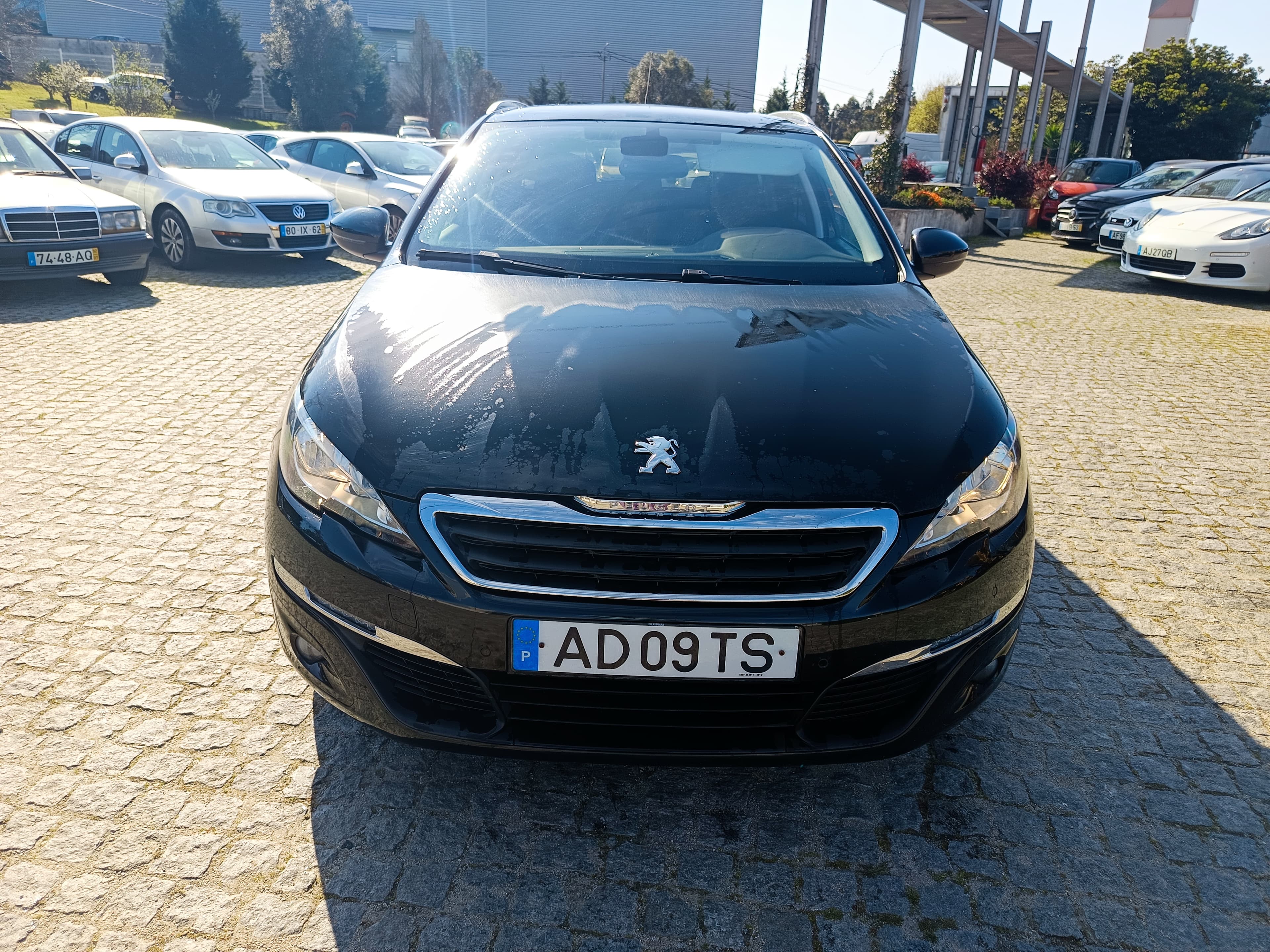 Peugeot 308 · Année 2015 — image 2