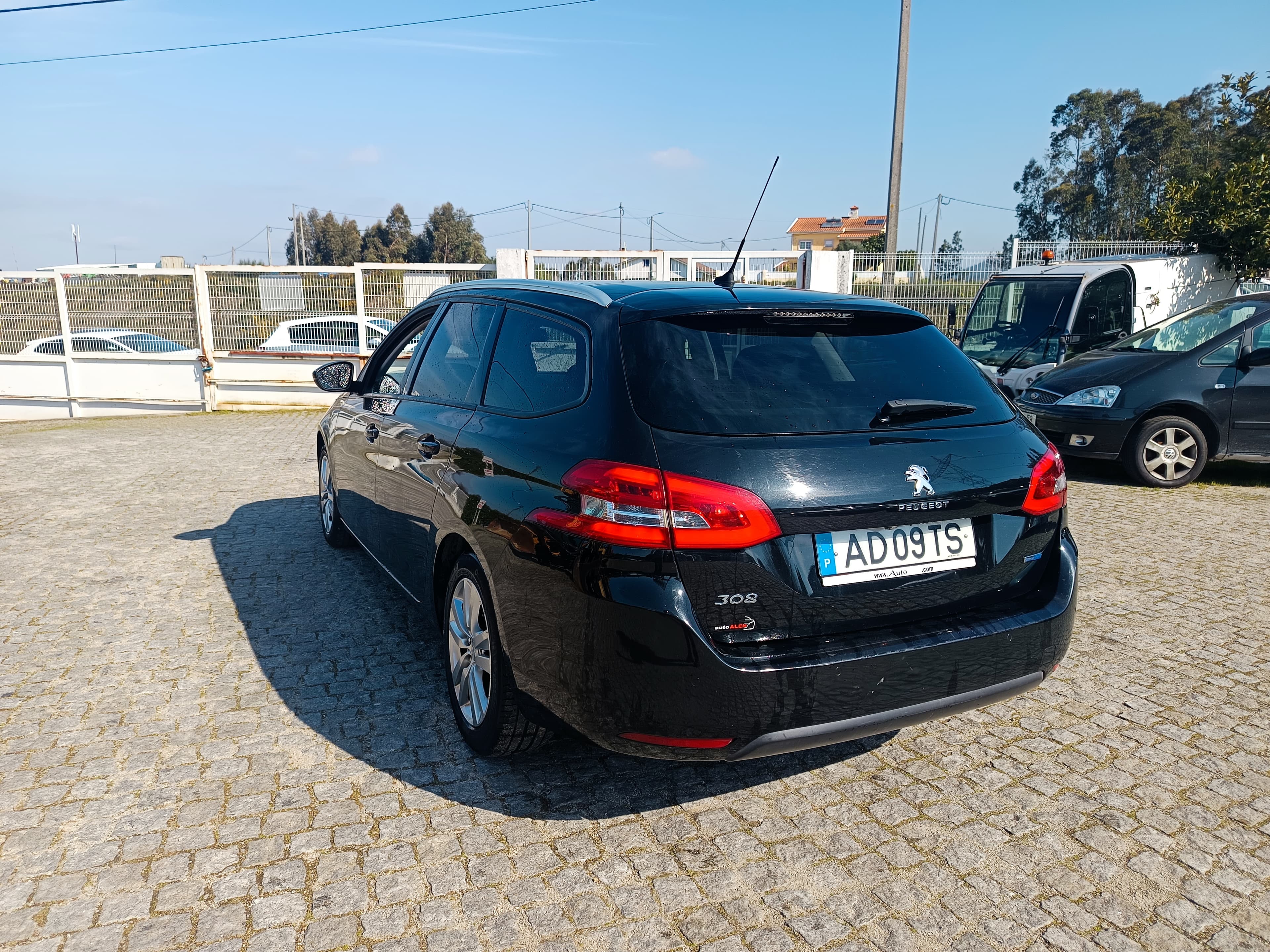 Peugeot 308 · Année 2015 — image 7