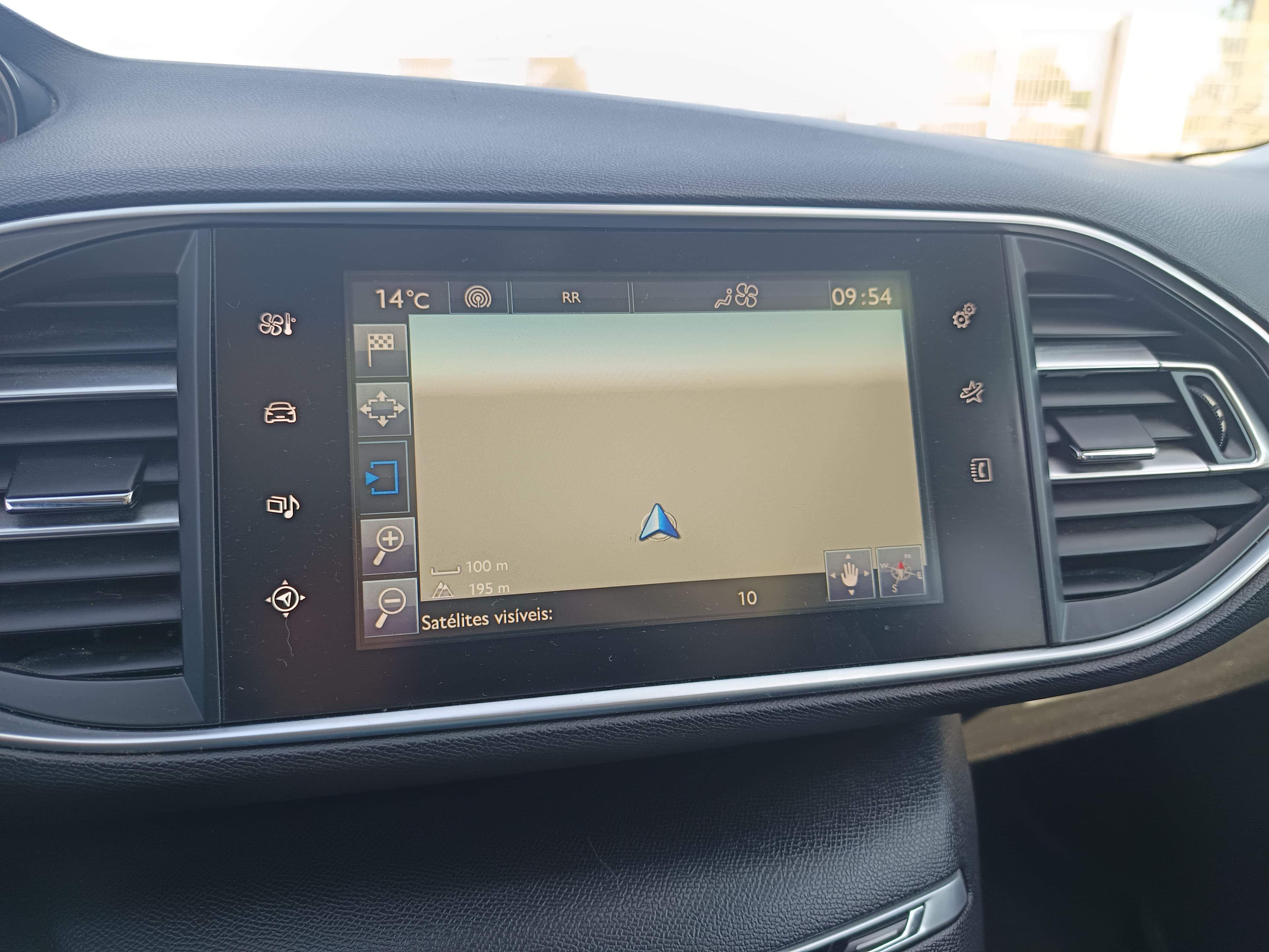 Peugeot 308 · Année 2015 — image 42