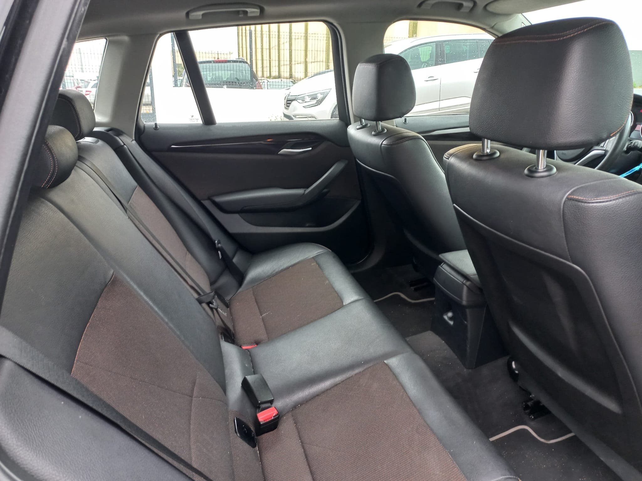 BMW X1 · Ano 2013 — image 15