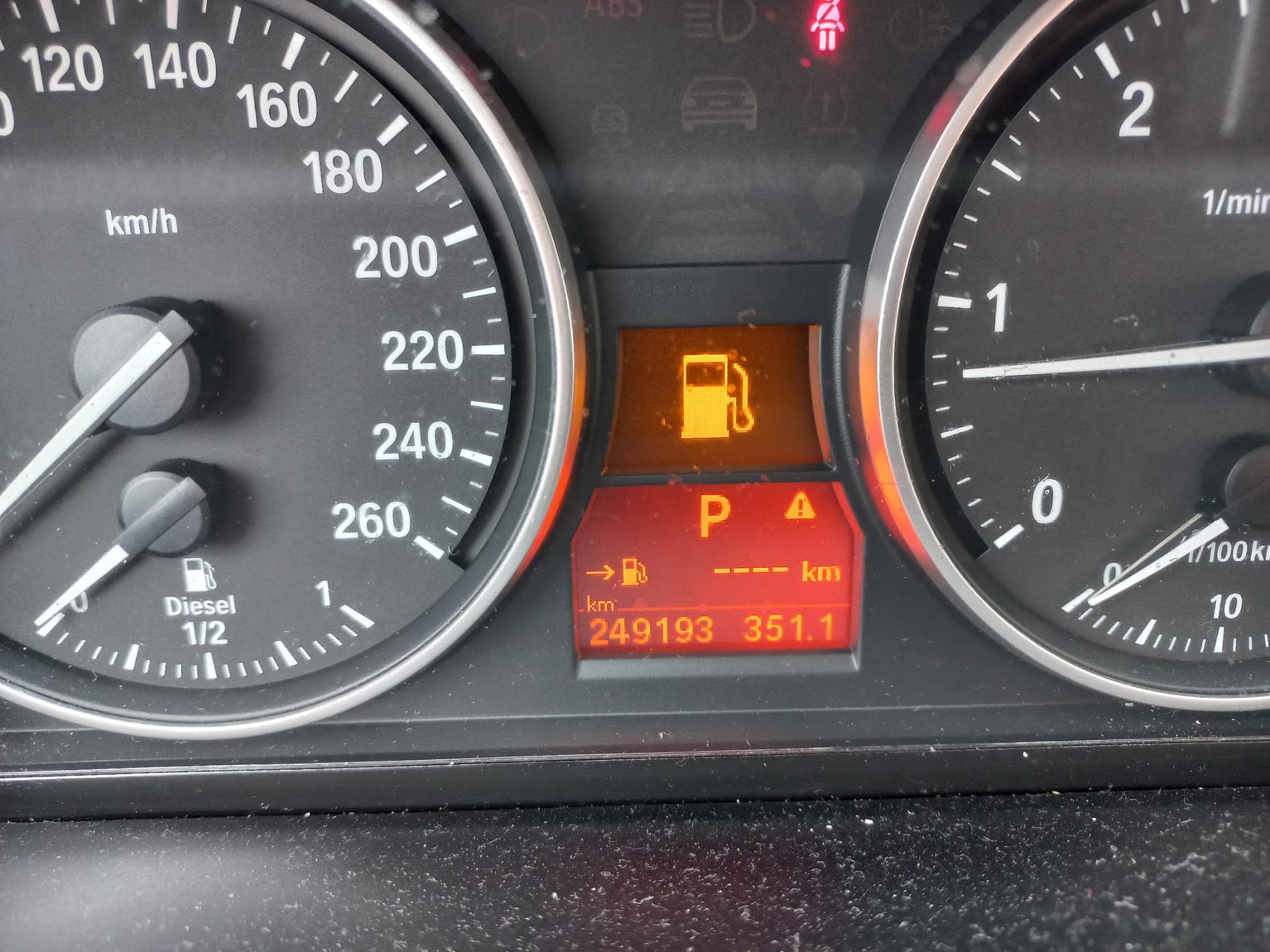 BMW X1 · Ano 2013 — image 19