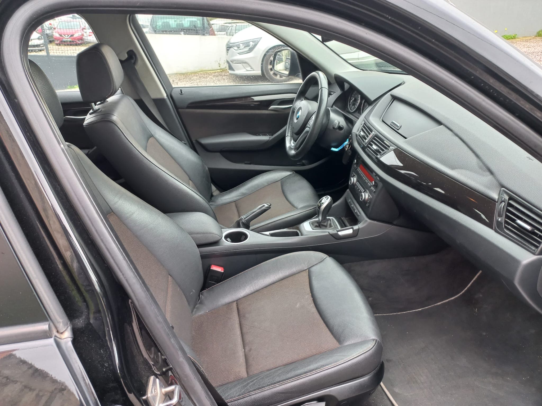 BMW X1 · Ano 2013 — image 18