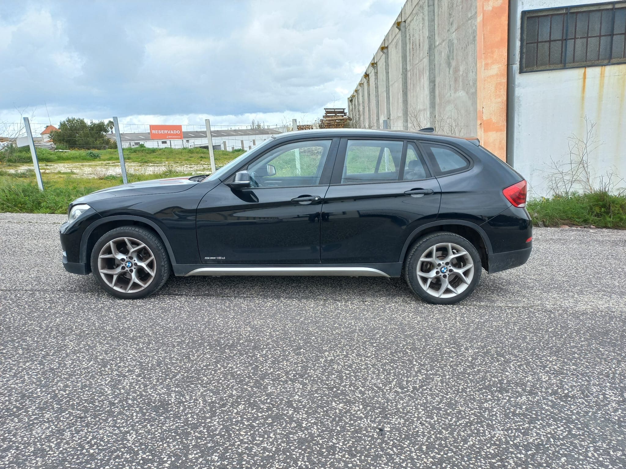 BMW X1 · Ano 2013 — image 8