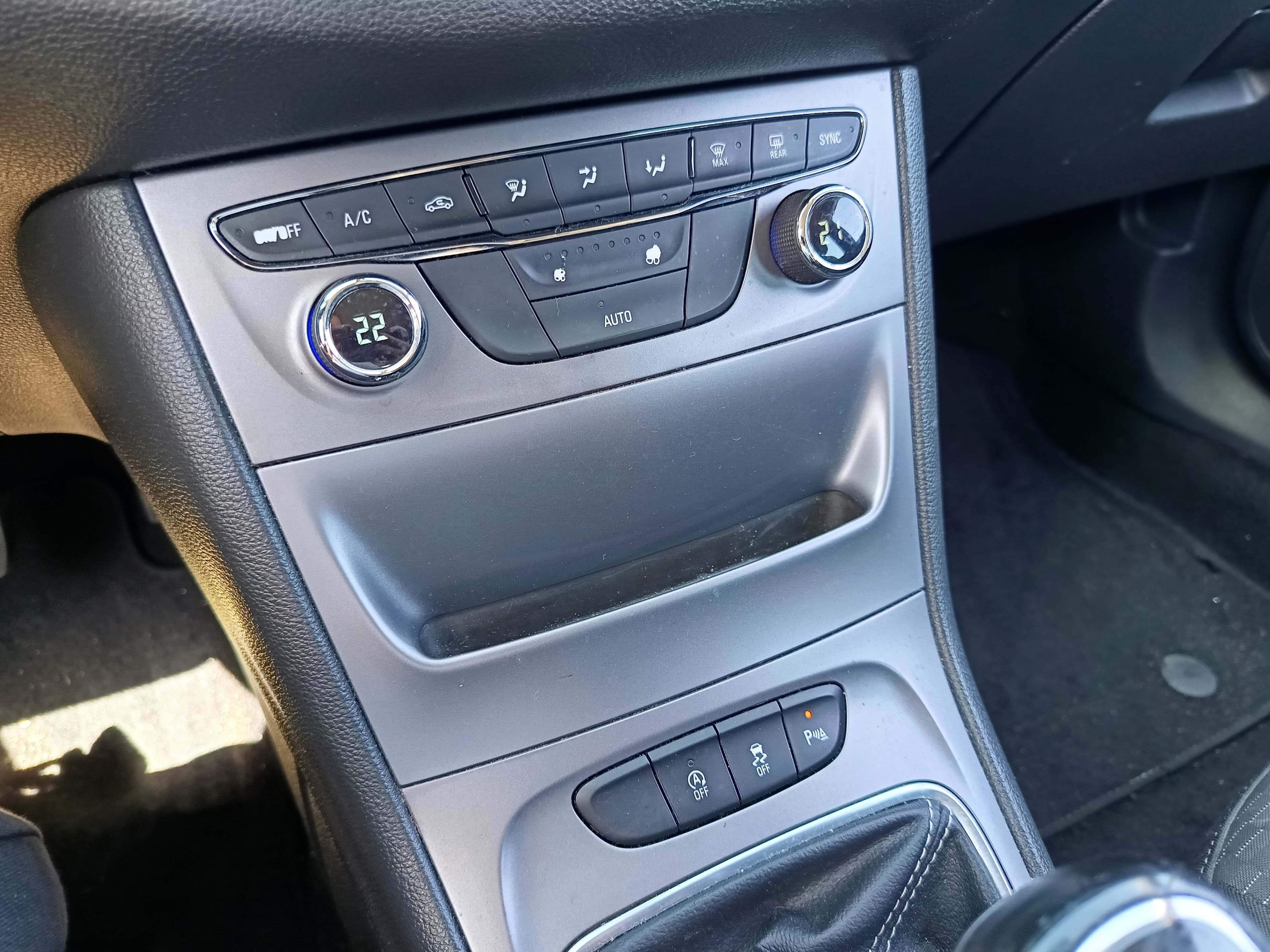 Opel Astra · Ano 2016 — imagem 40