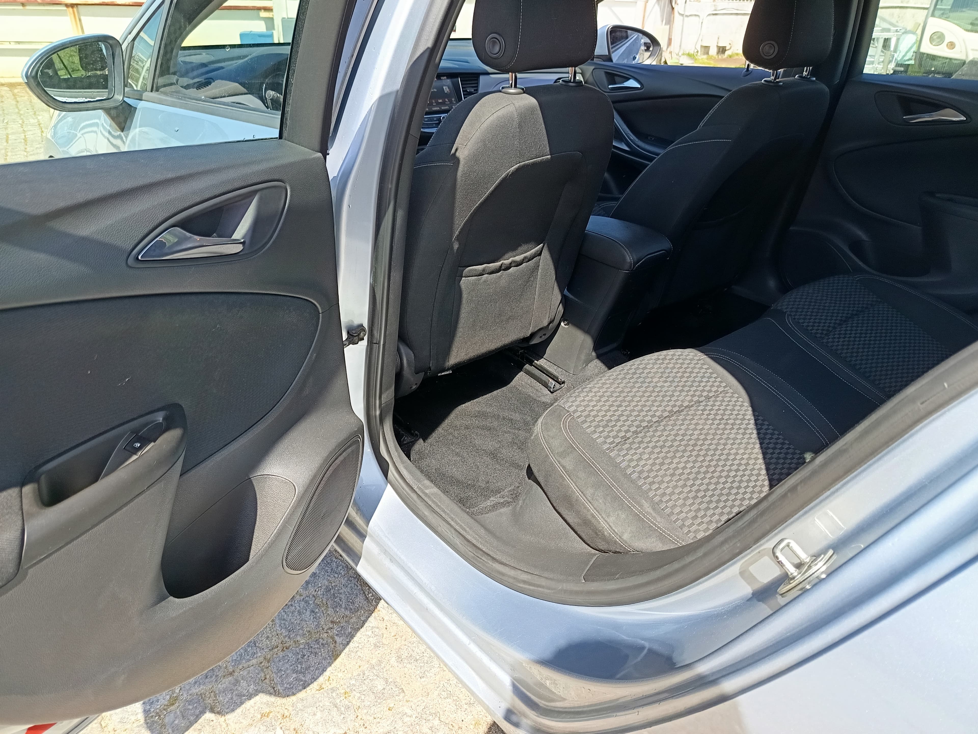 Opel Astra · Ano 2016 — imagem 27