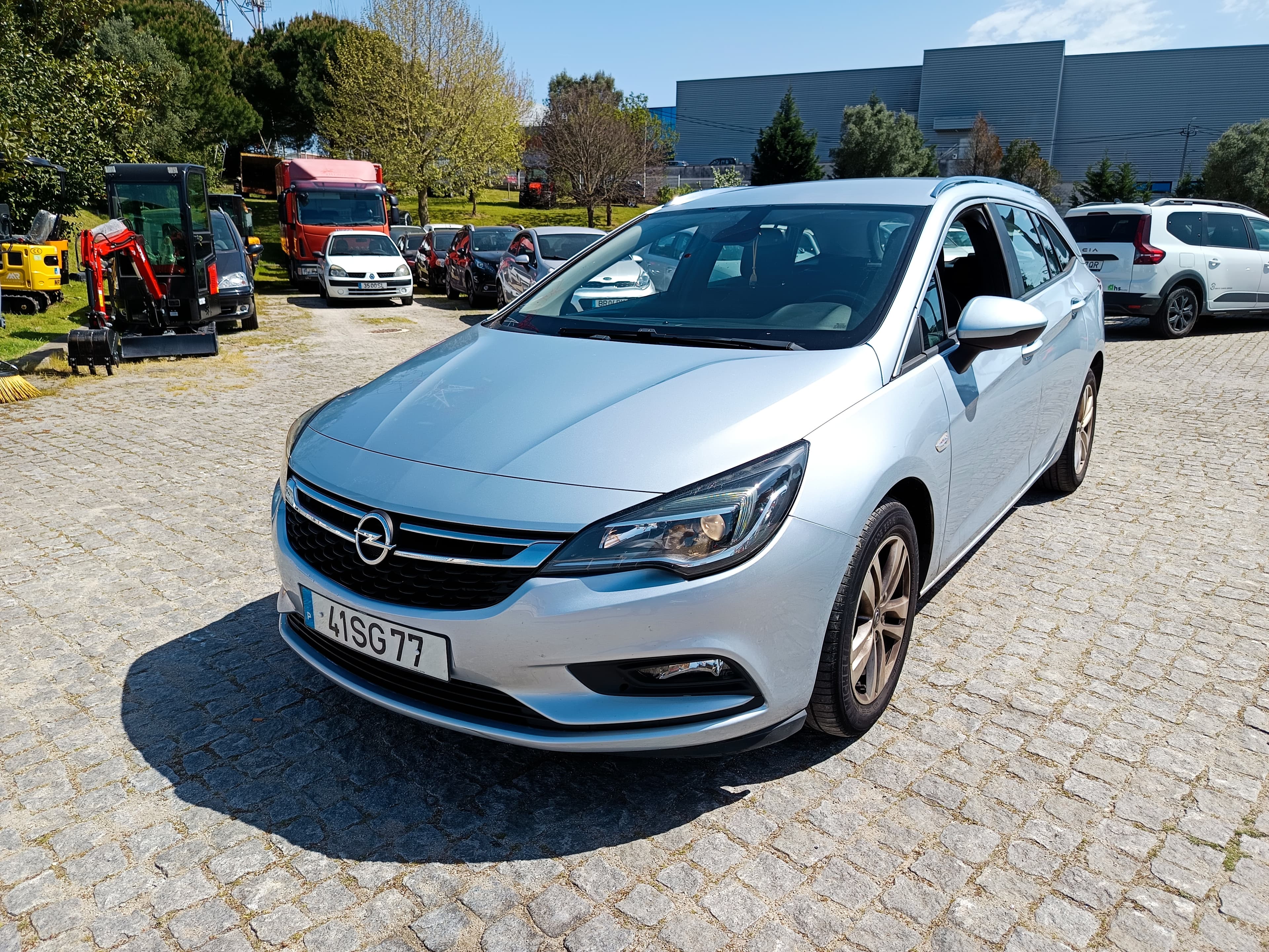 Opel Astra · Ano 2016 — imagem 1