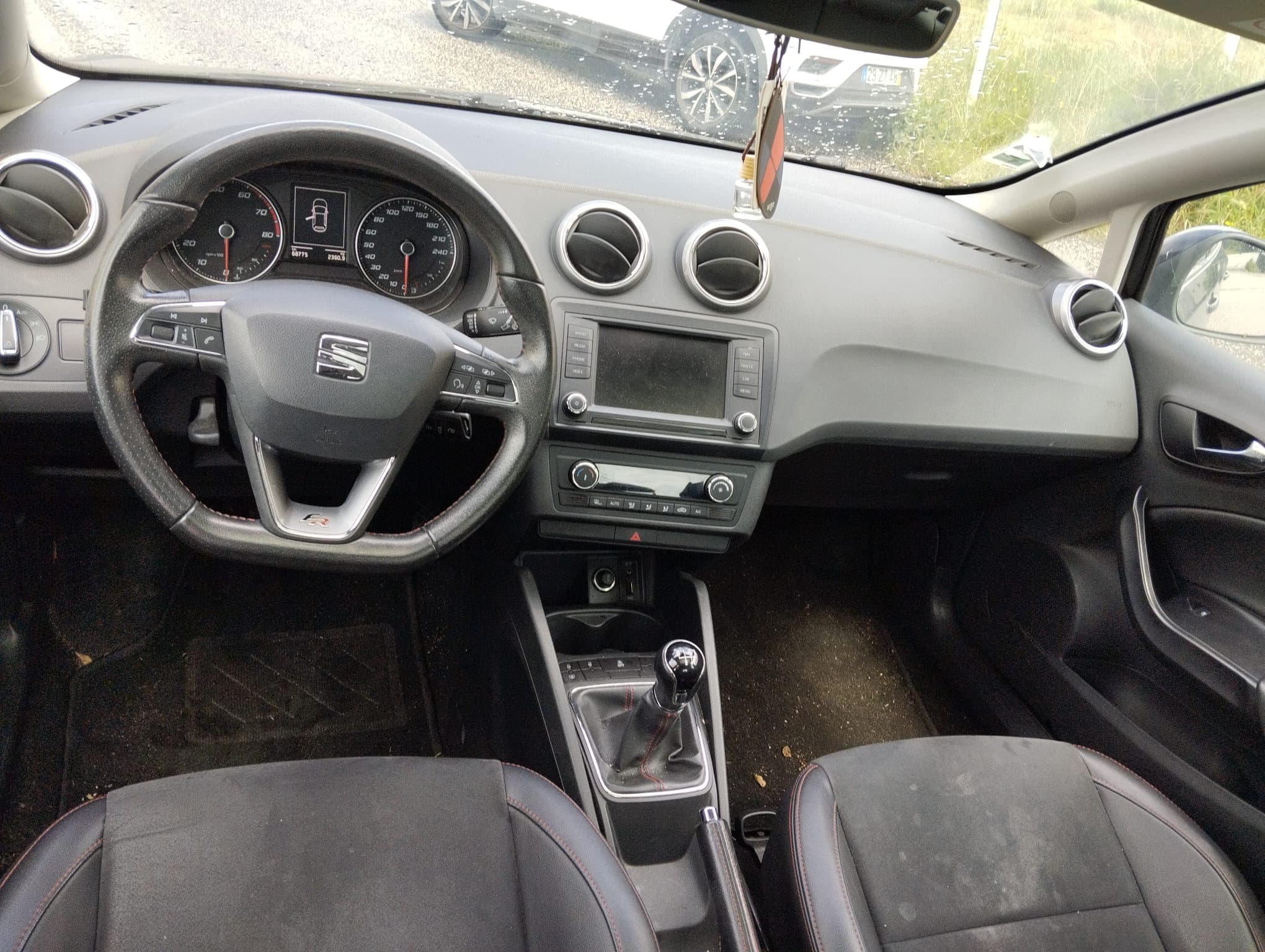 Seat Ibiza · Ano 2015 — imagem 17
