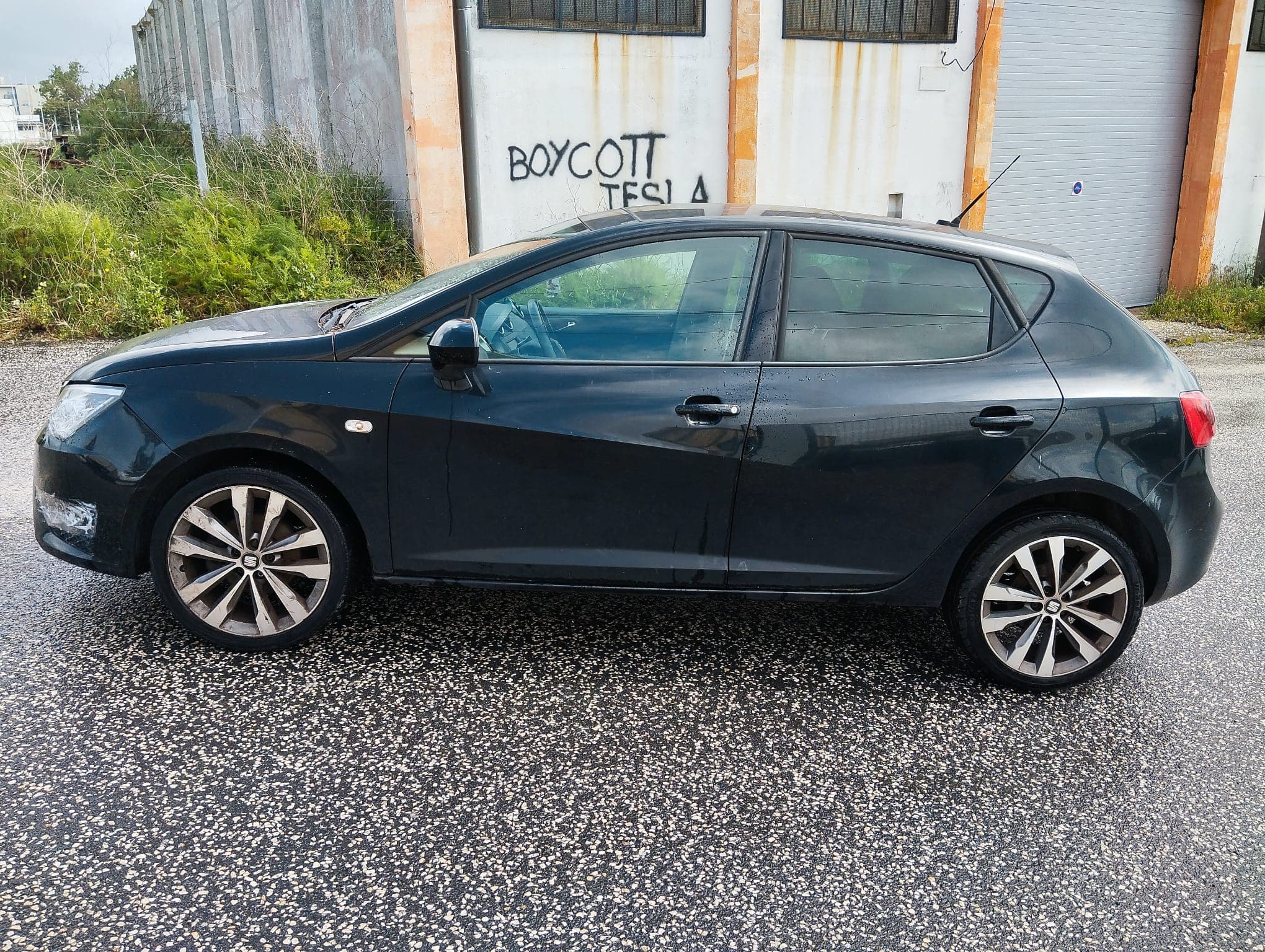 Seat Ibiza · Ano 2015 — imagem 2