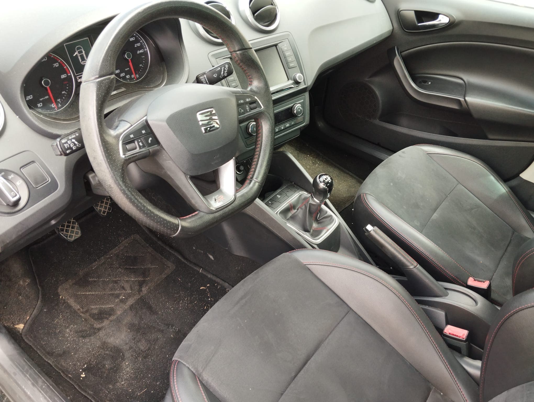 Seat Ibiza · Ano 2015 — imagem 11