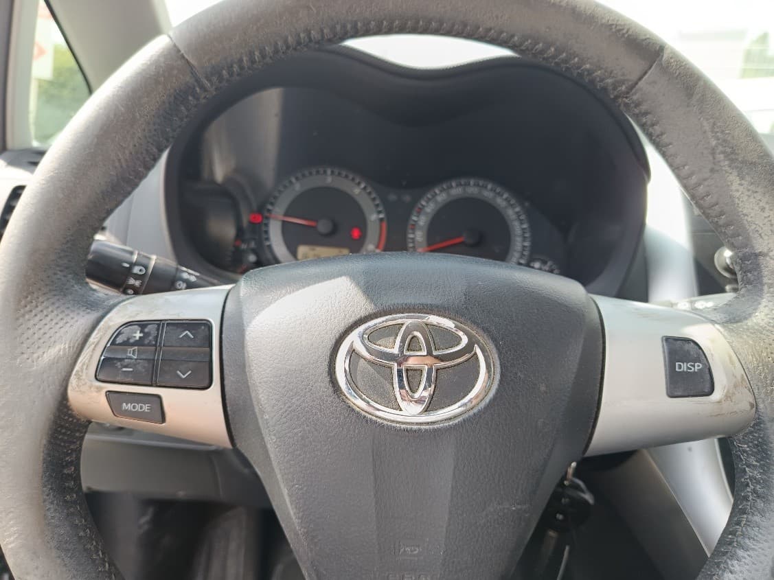 Toyota Auris · Ano 2011 — imagem 26