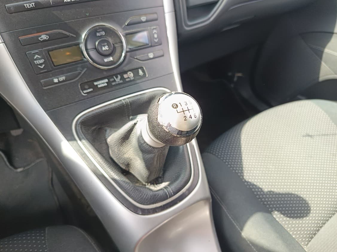 Toyota Auris · Ano 2011 — imagem 25