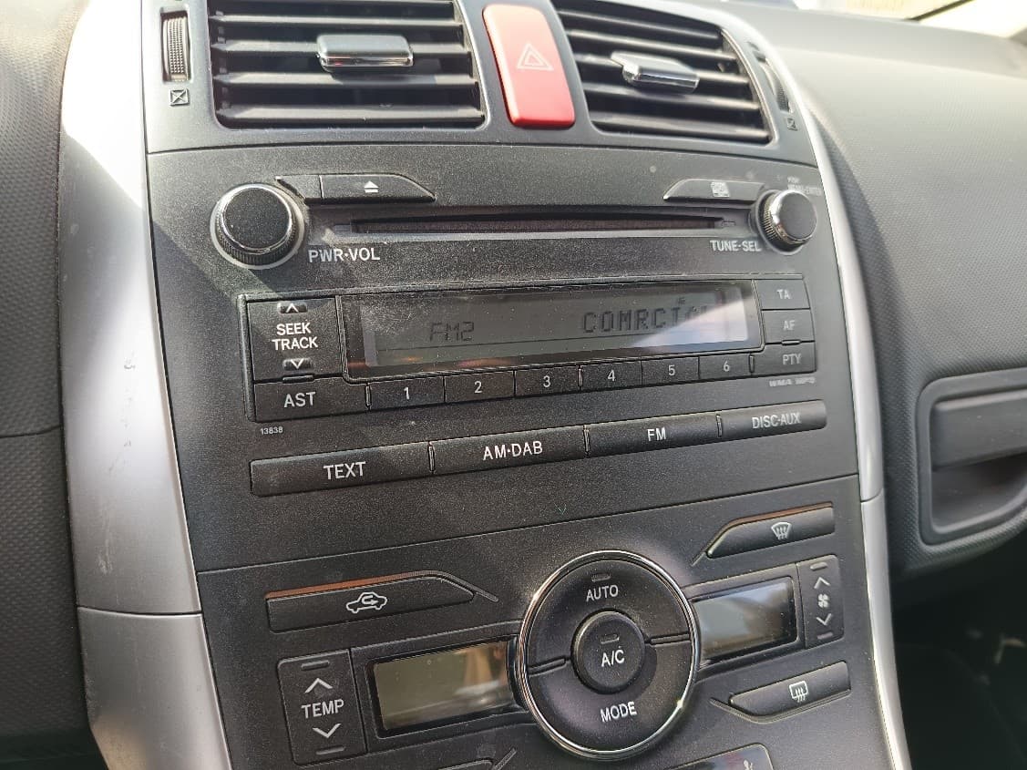Toyota Auris · Ano 2011 — imagem 23