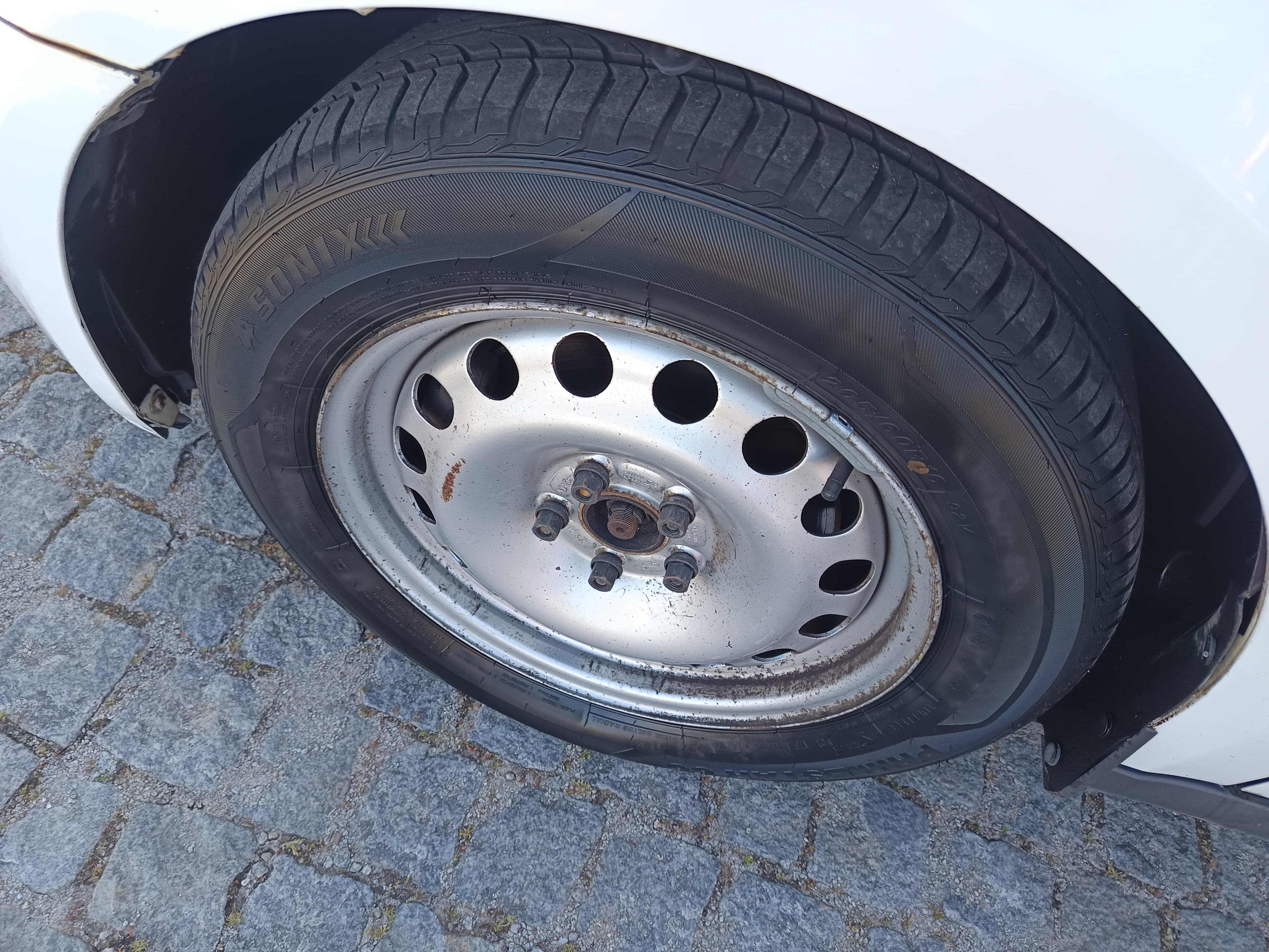 Ford Transit Connect · Ano 2014 — imagem 16