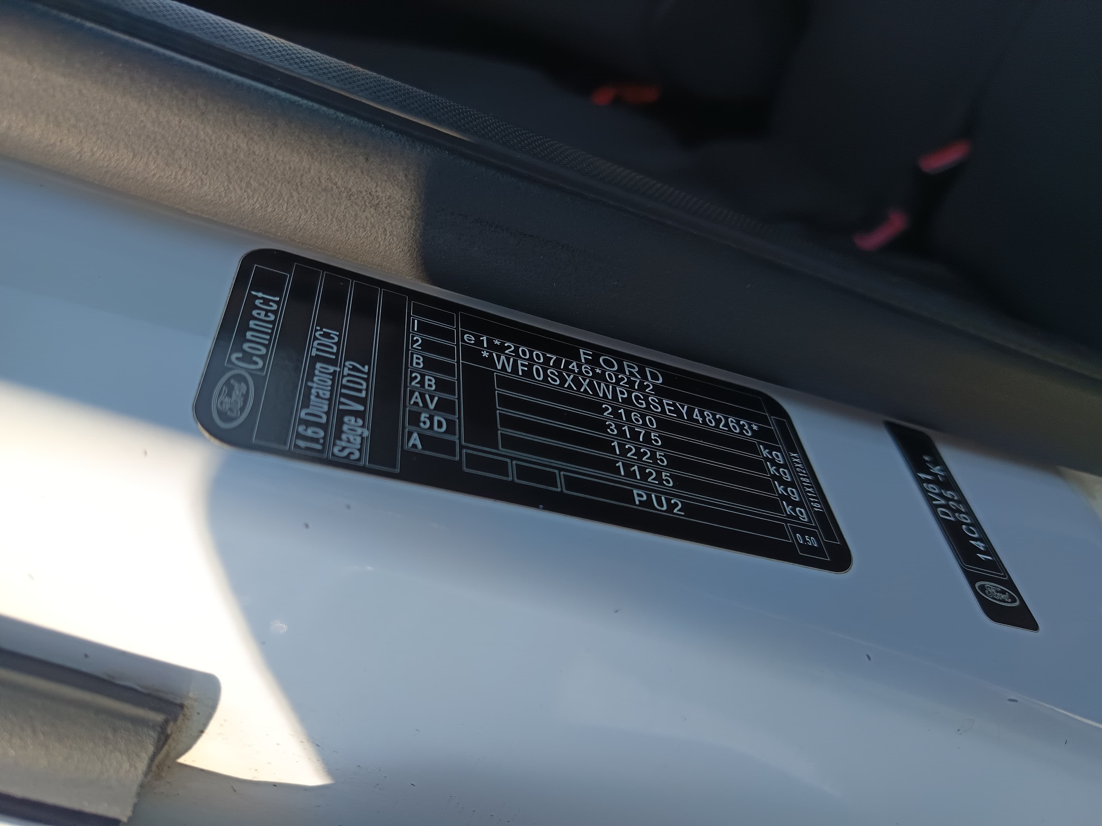 Ford Transit Connect · Ano 2014 — imagem 20