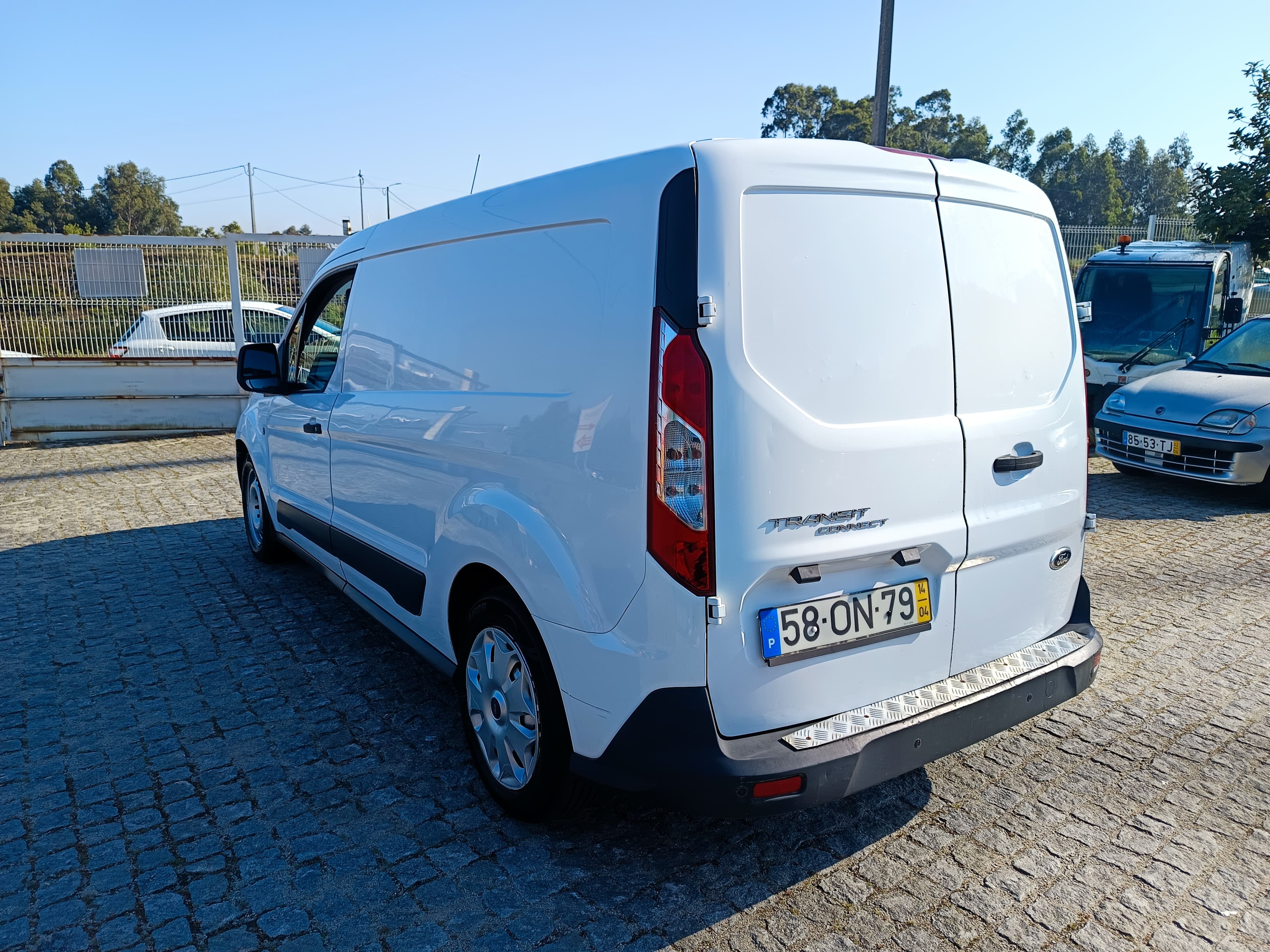 Ford Transit Connect · Ano 2014 — imagem 6