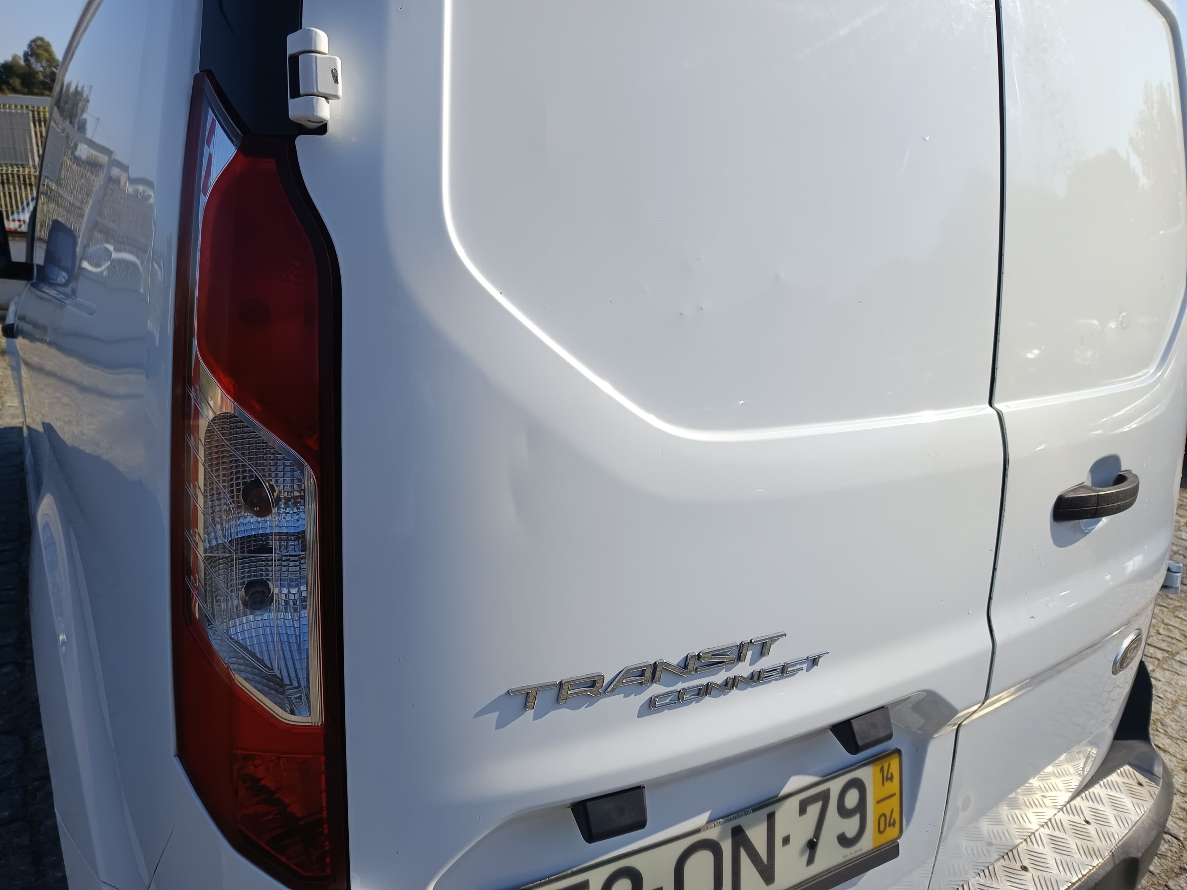 Ford Transit Connect · Ano 2014 — imagem 13