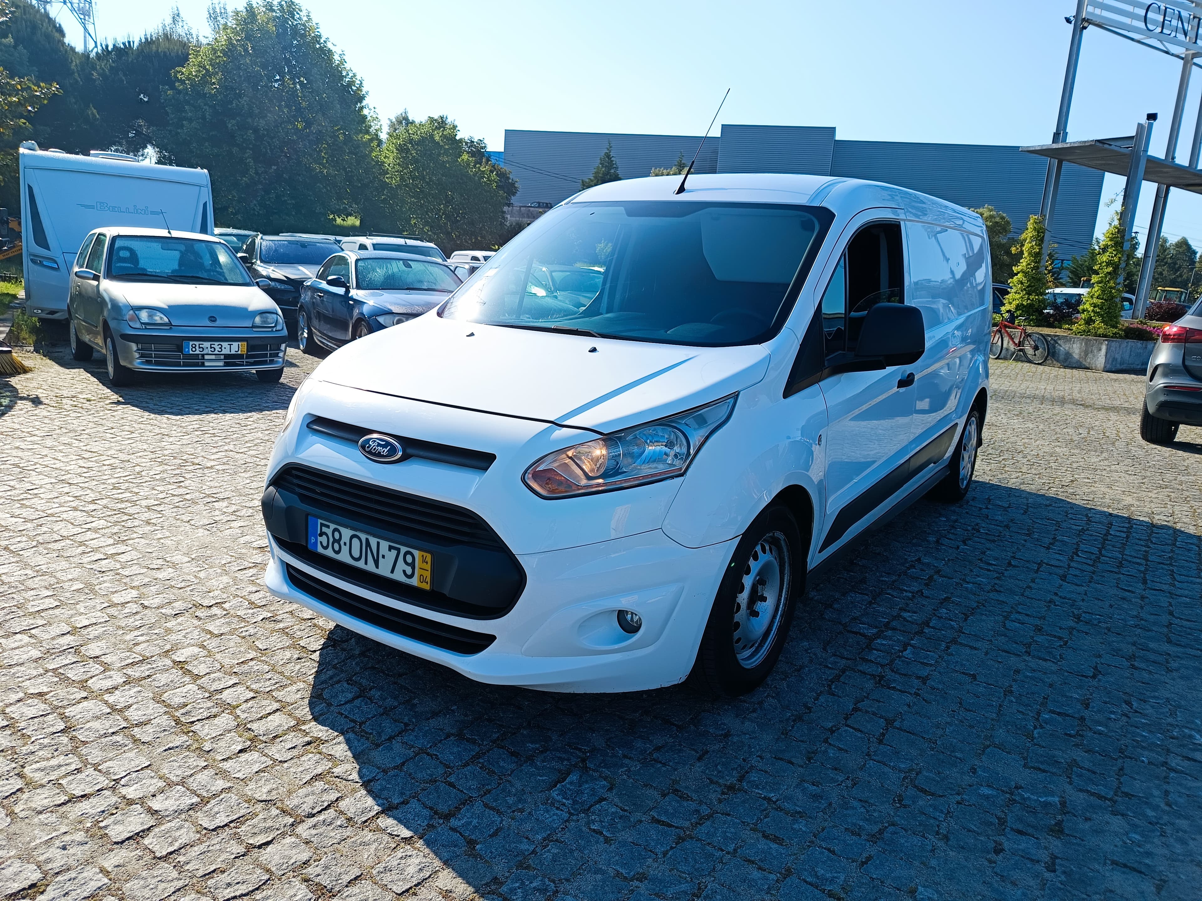 Ford Transit Connect · Ano 2014 — imagem 1