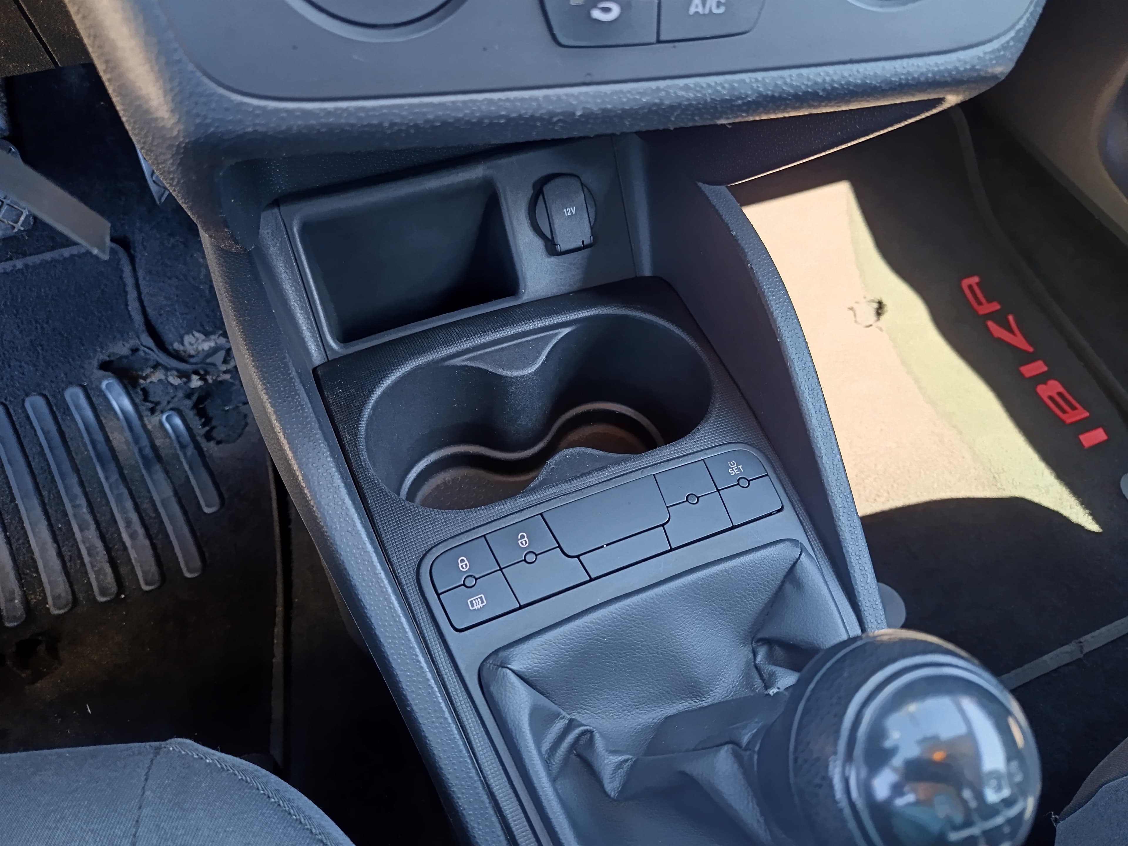 Seat Ibiza · Ano 2014 — imagem 39