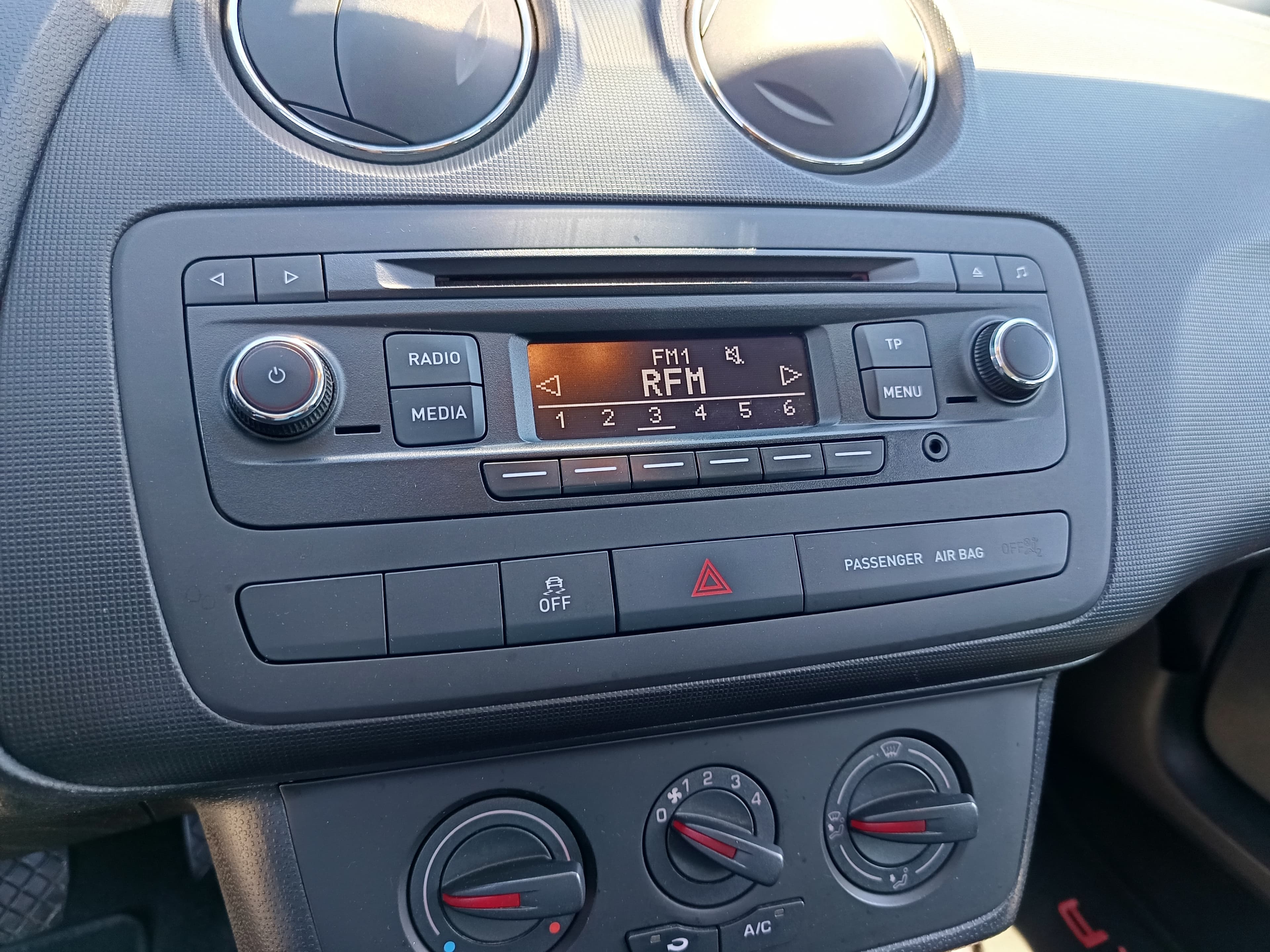 Seat Ibiza · Ano 2014 — imagem 42