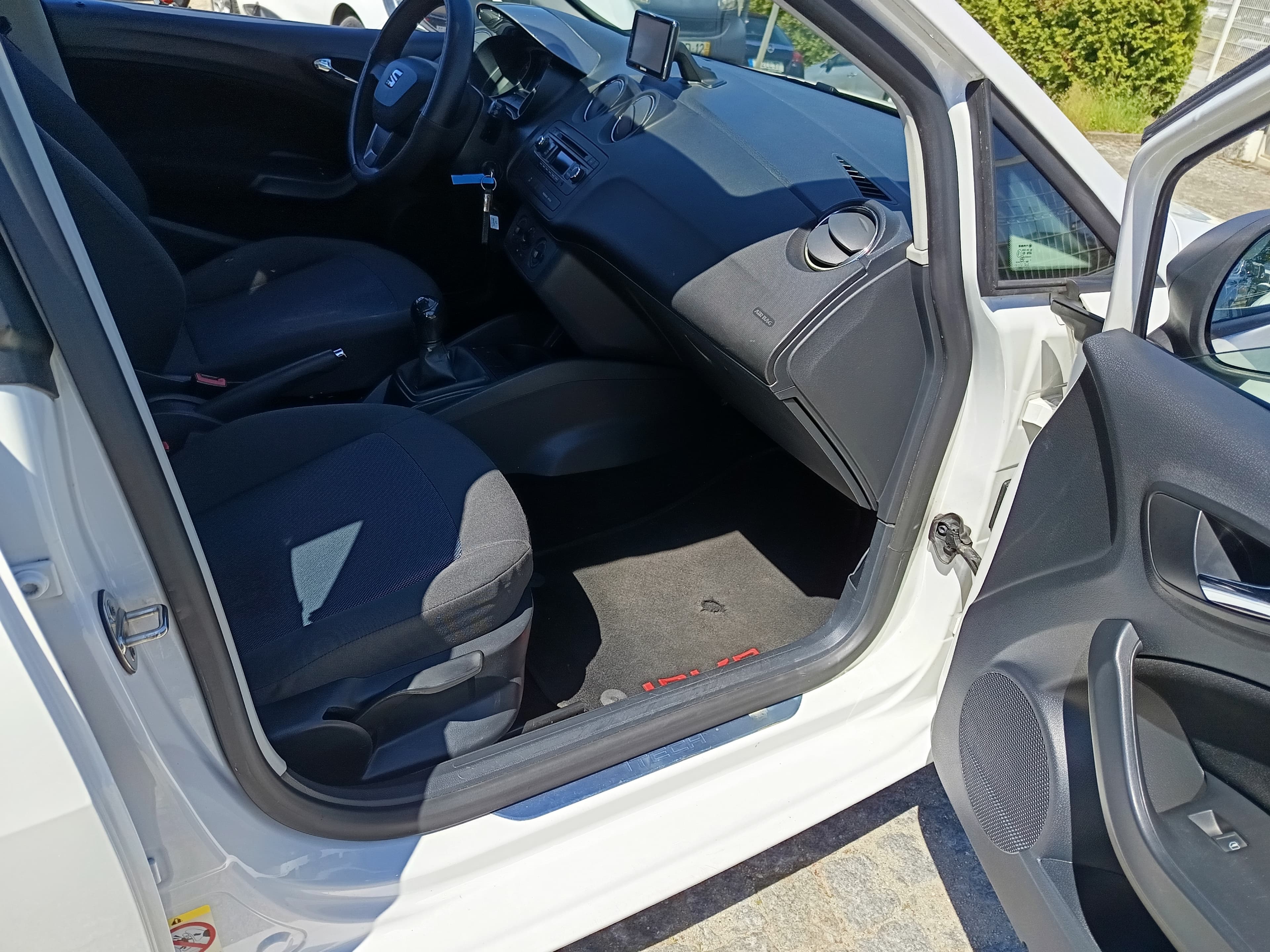 Seat Ibiza · Ano 2014 — imagem 33