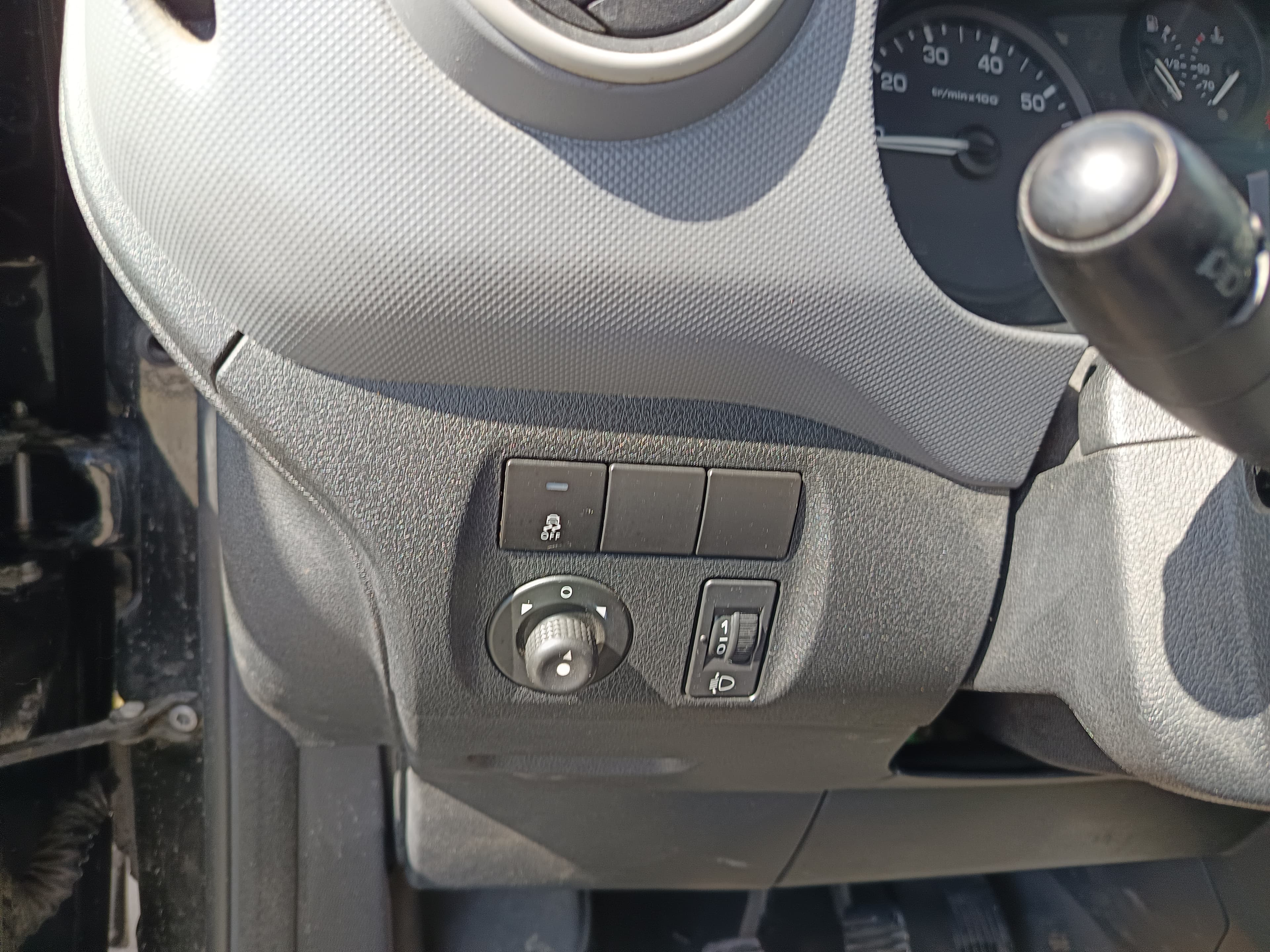 Citroën Berlingo · Ano 2015 — imagem 41
