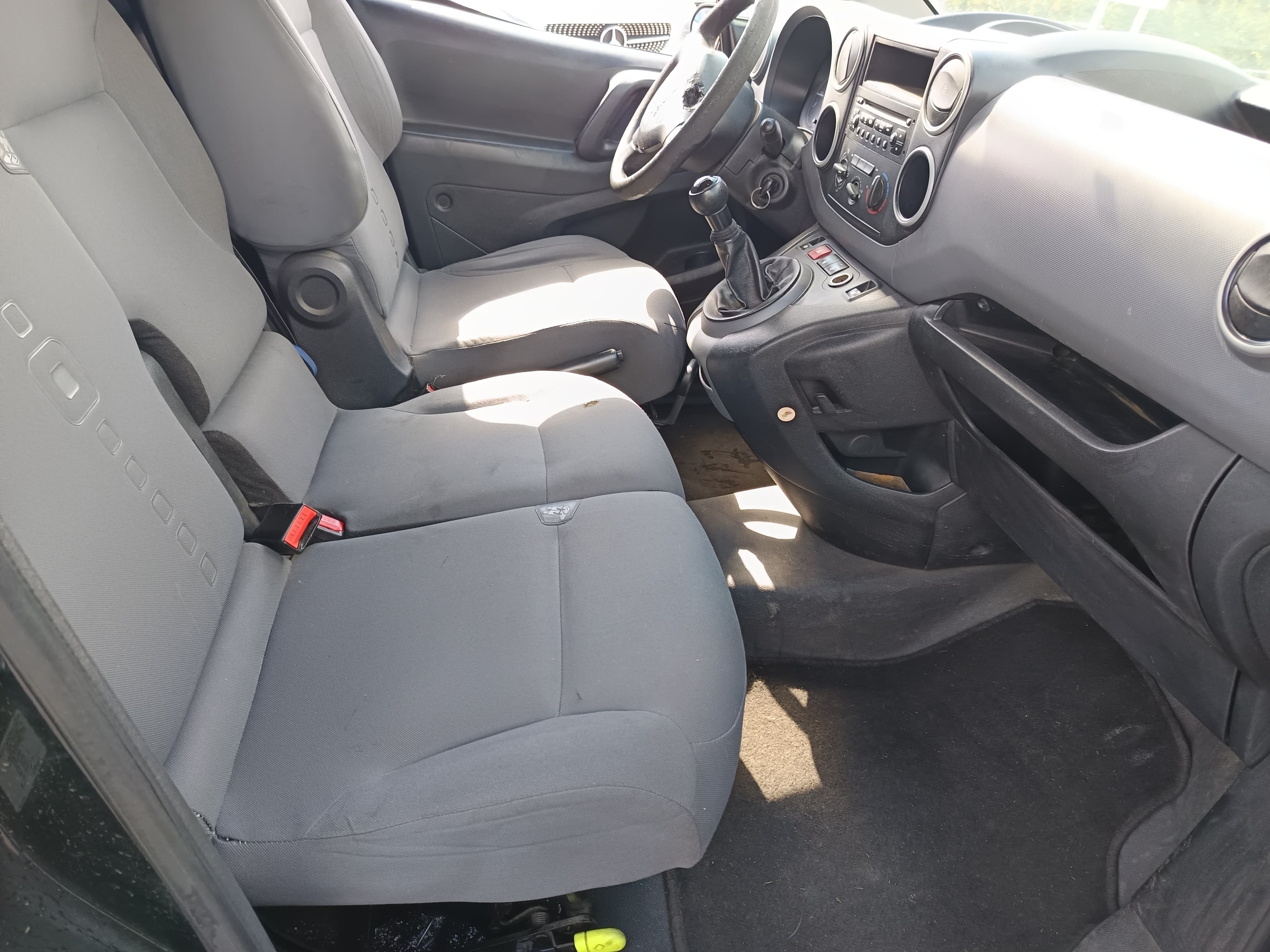 Citroën Berlingo · Ano 2015 — imagem 26