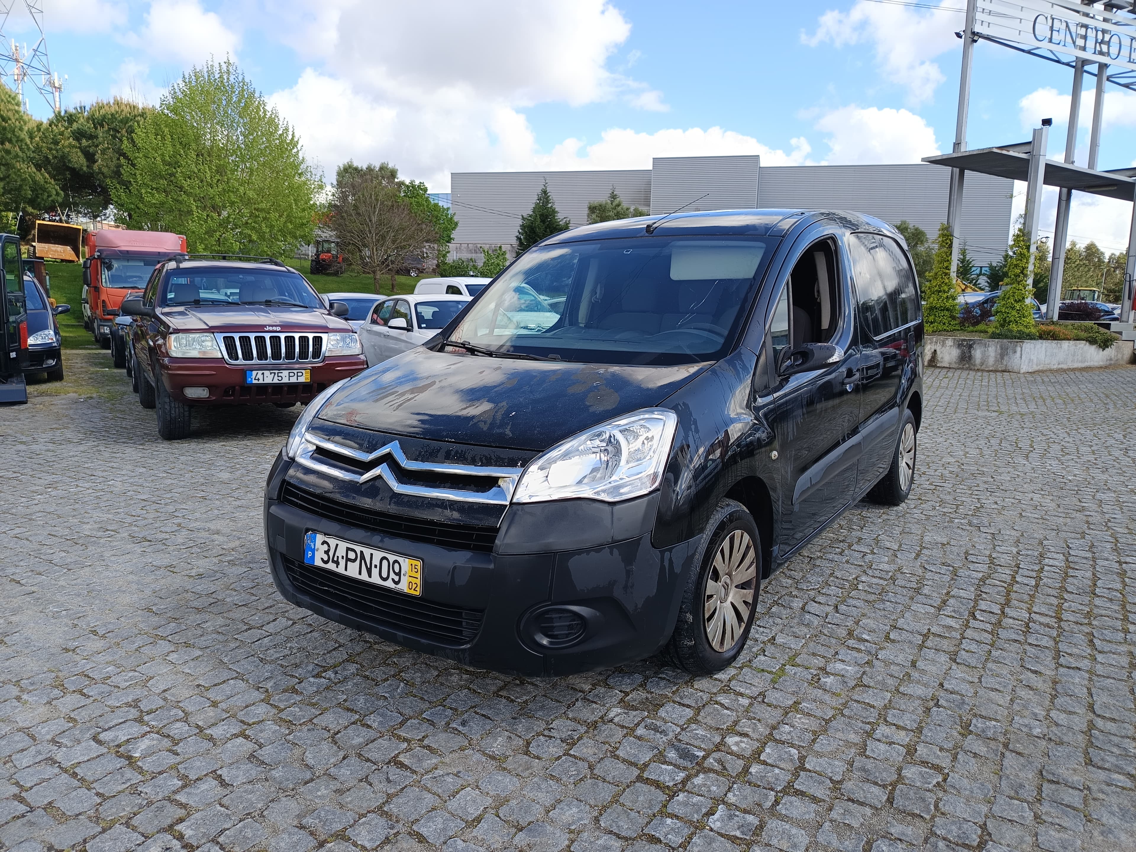 Citroën Berlingo · Ano 2015 — imagem 1