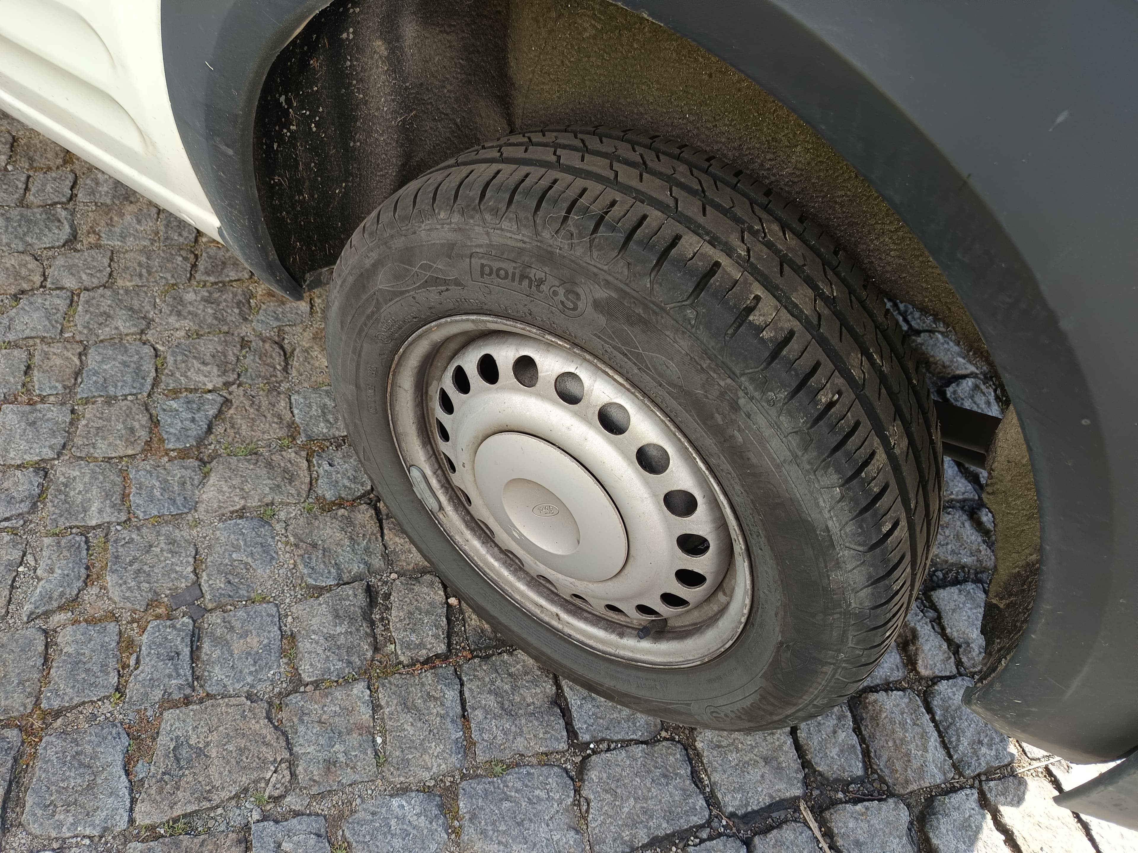Ford Transit Connect · Ano 2009 — imagem 12