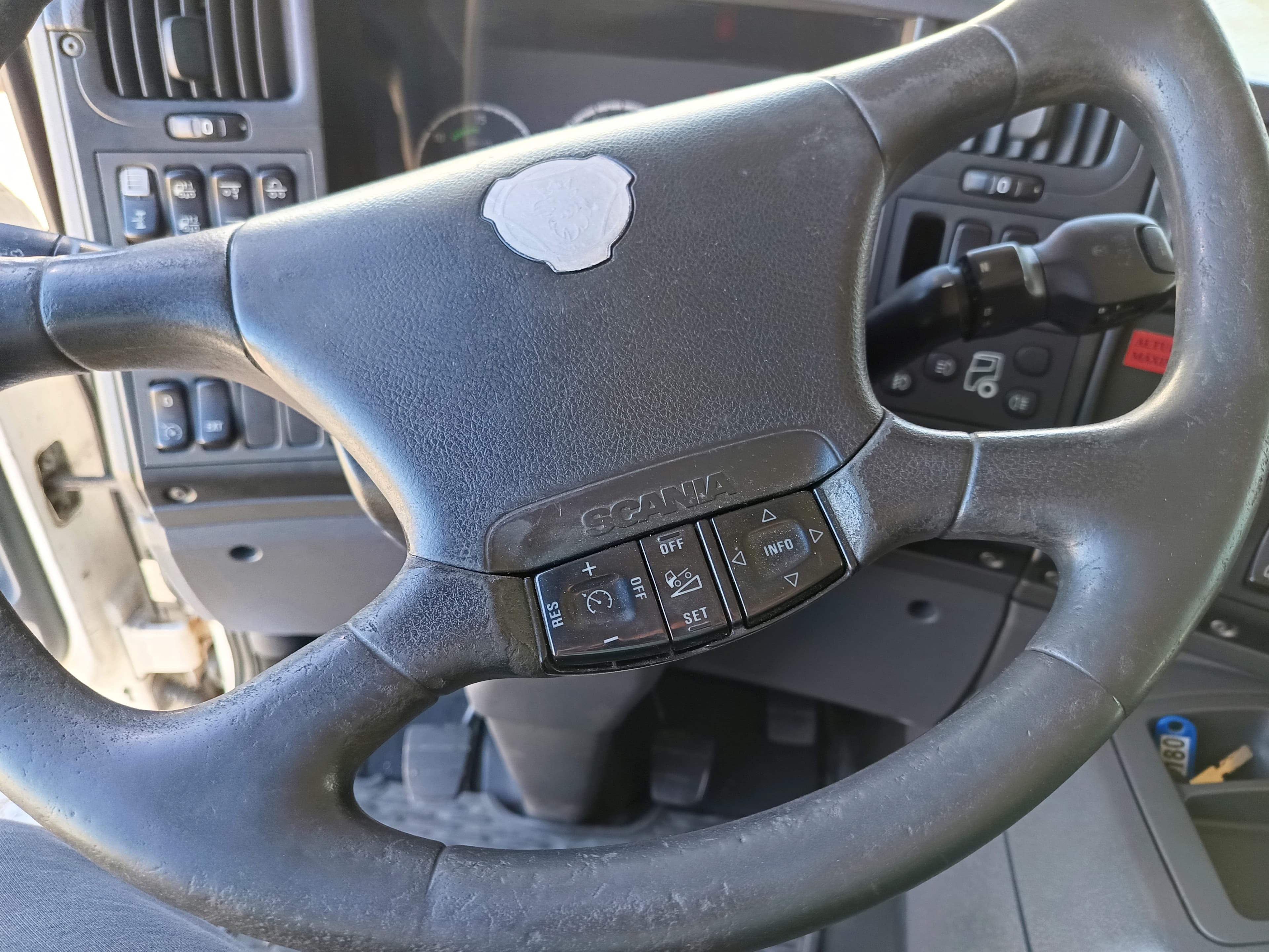 Scania · Ano 2008 — imagem 24
