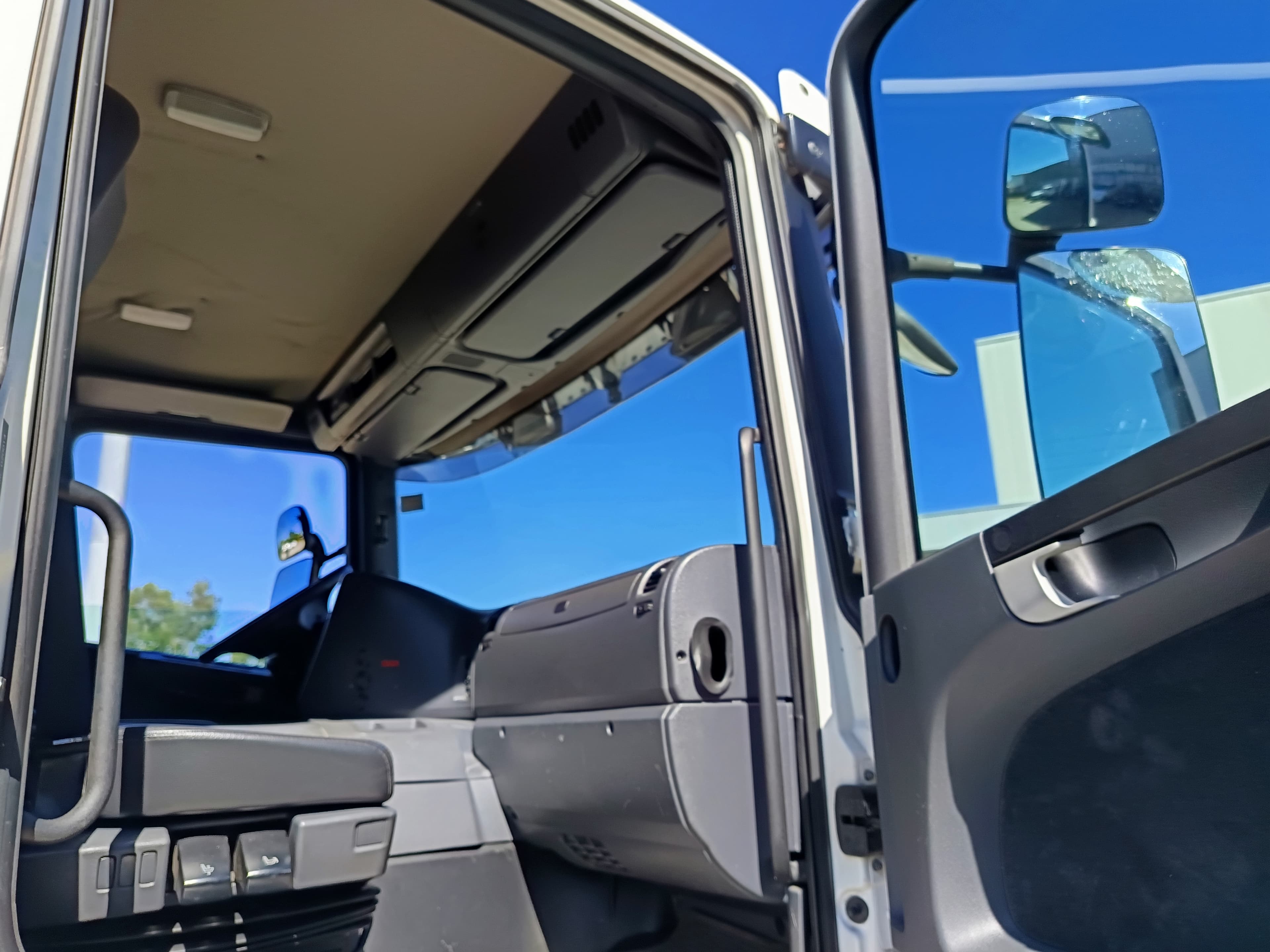 Scania · Ano 2008 — imagem 20