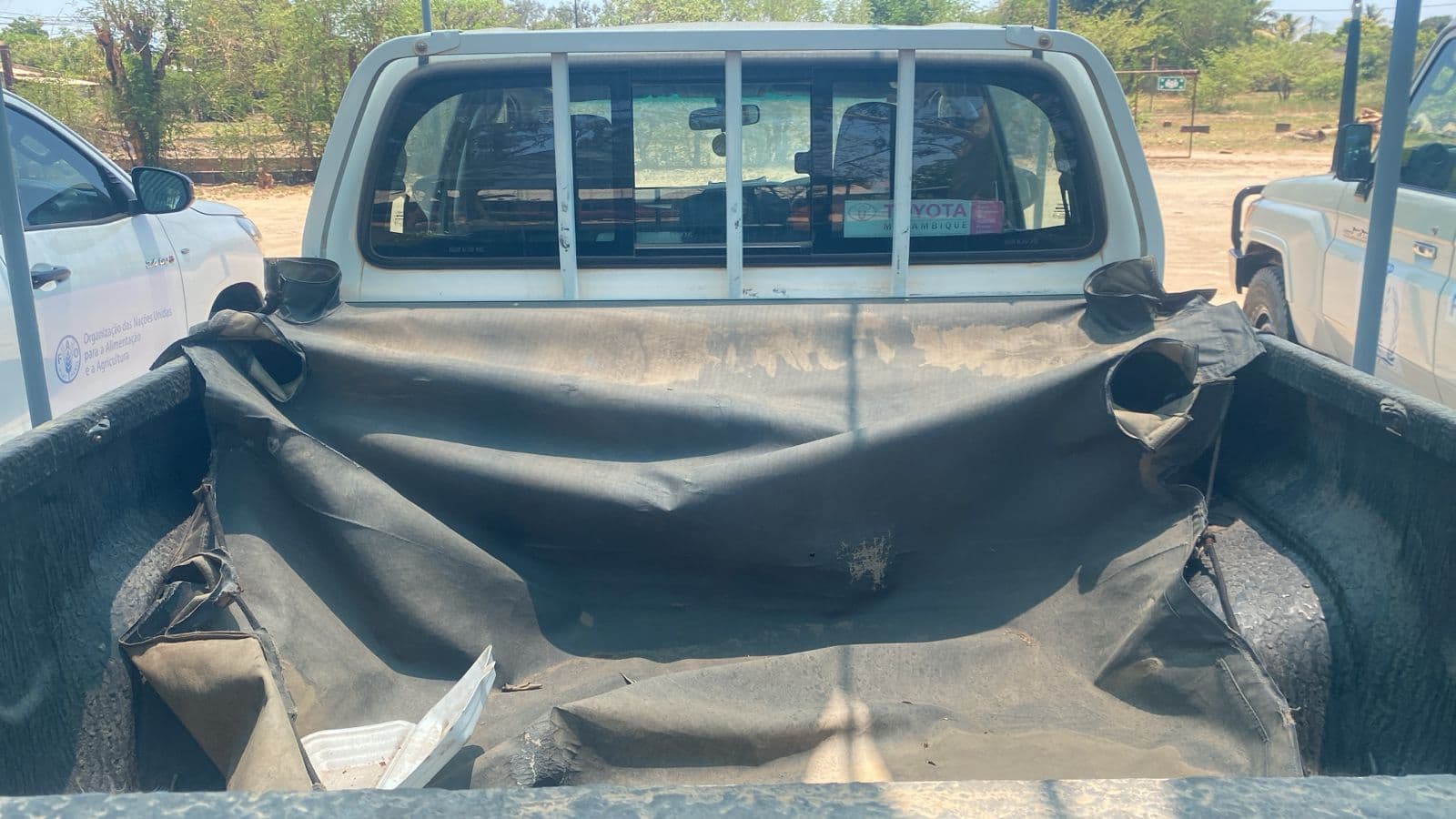 Toyota Hilux — image 6