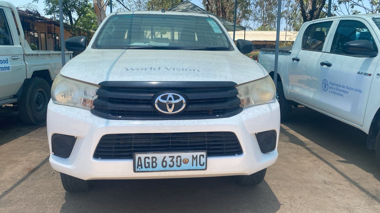 Toyota Hilux — image 1
