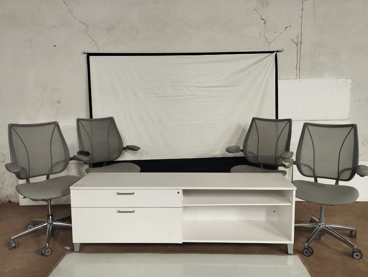 Cadeiras giratórias | Rack para TV — imagem 1
