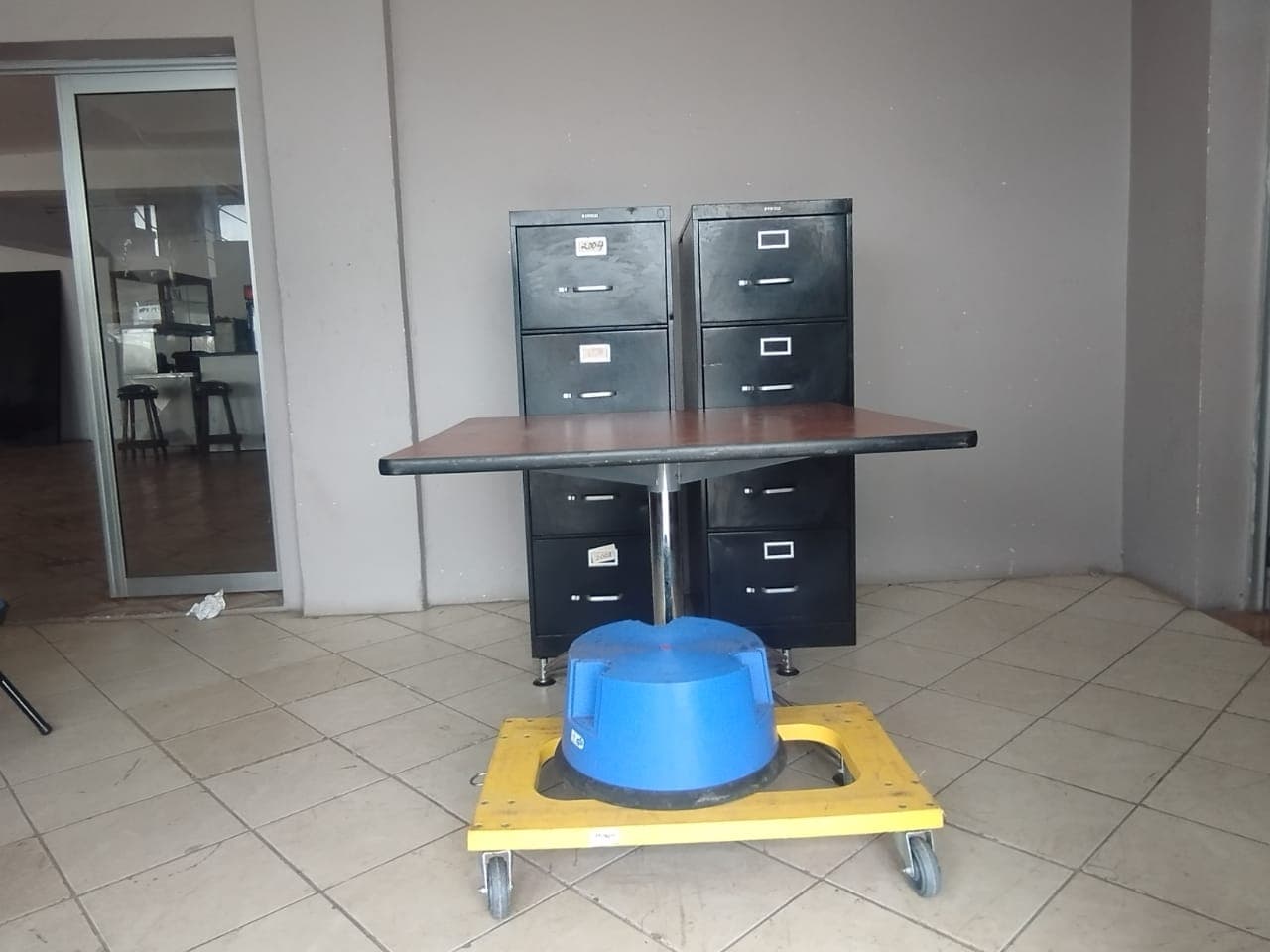 Mobiliário | Carrinho de carga
