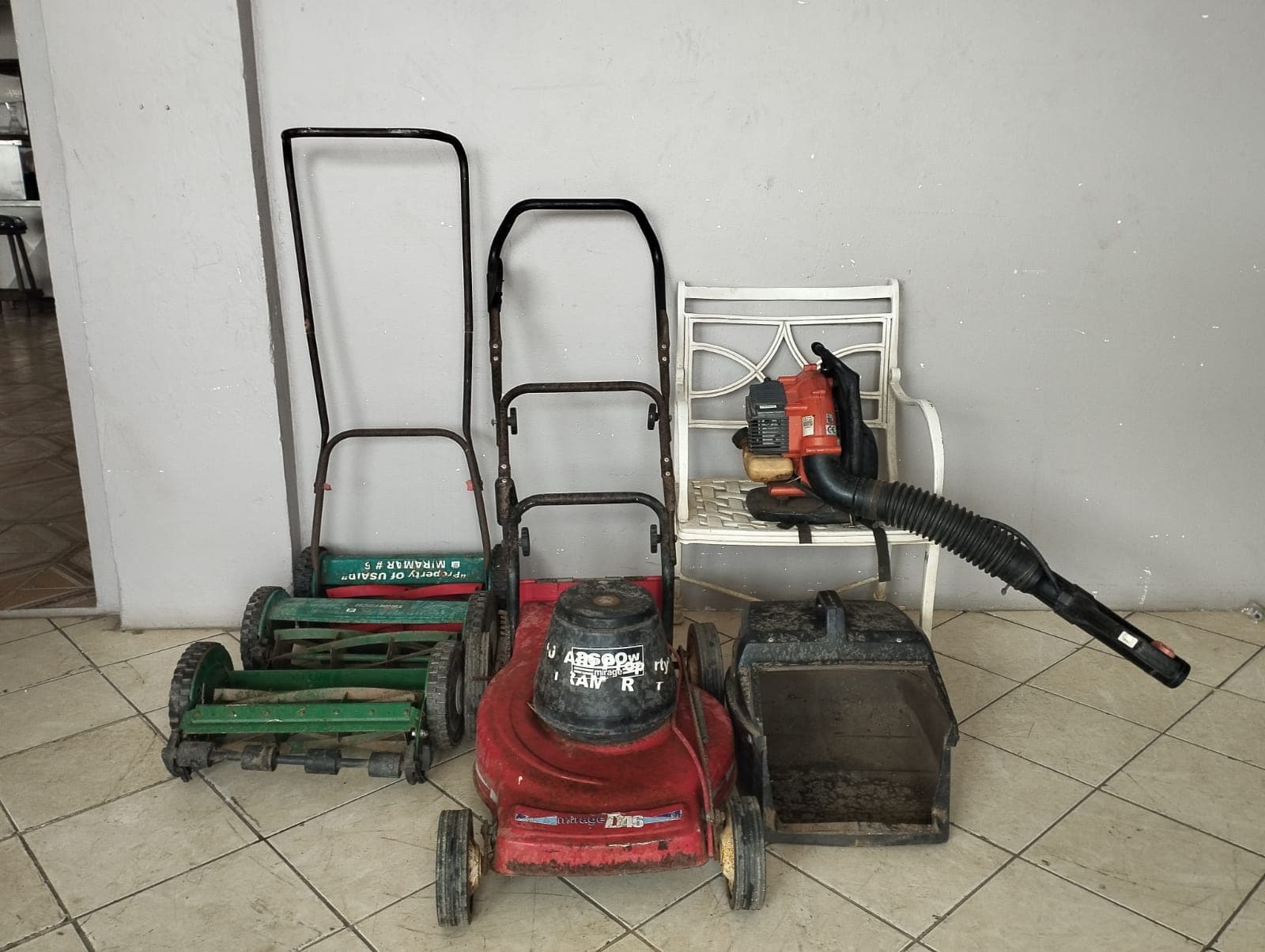 Equipamento de jardinagem — image 1