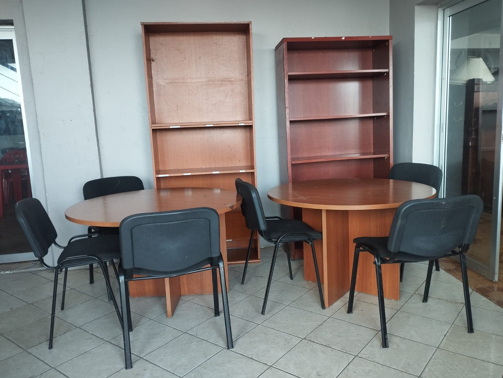 Mobilier de bureau — image 1