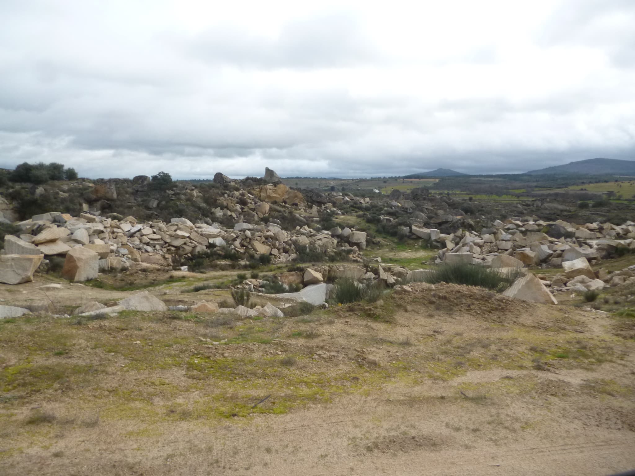 Terreno com +4 hectares · Figueira de Castelo Rodrigo