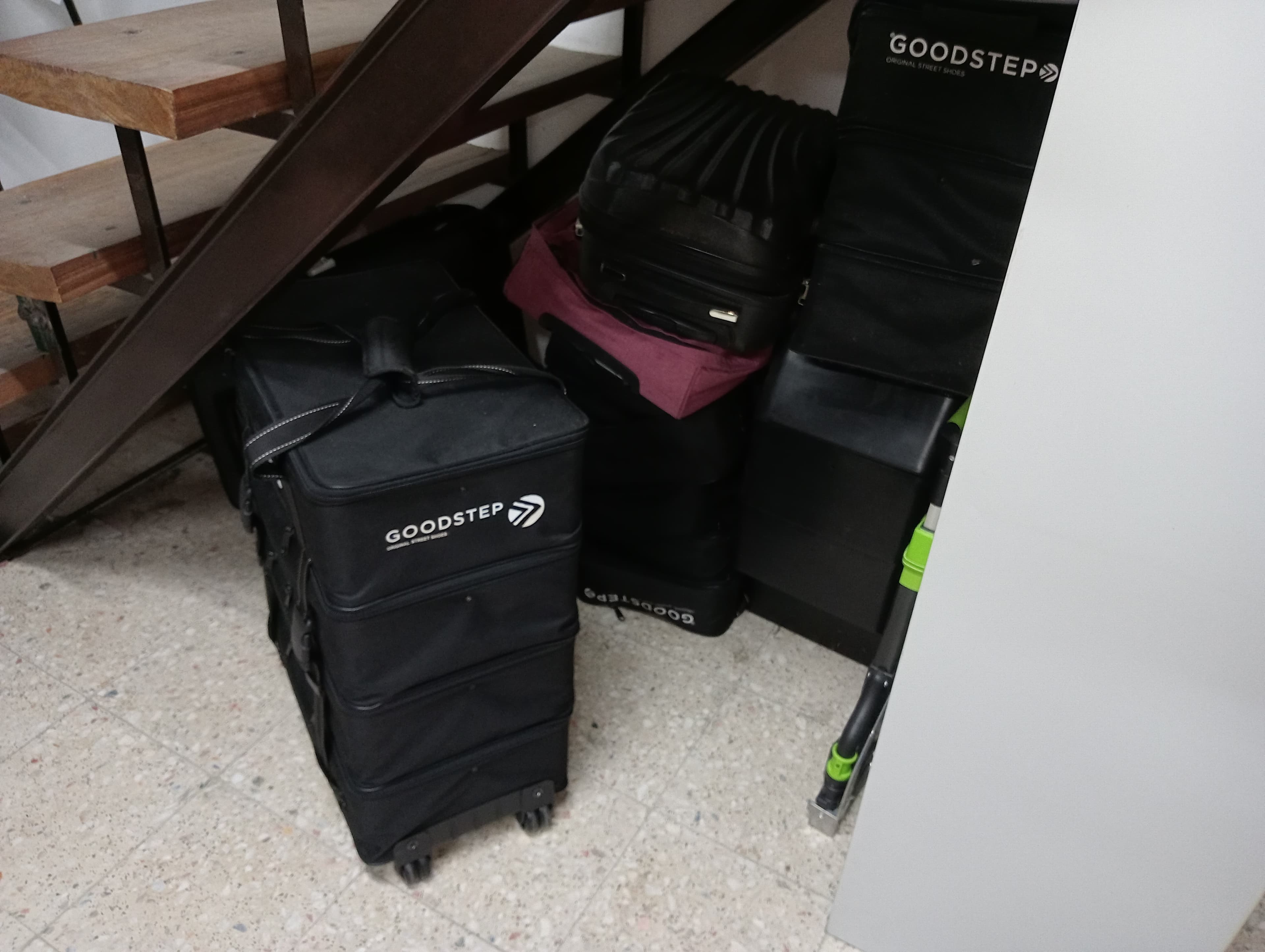 Equipamentos de Escritório · Mobiliário — imagen 21