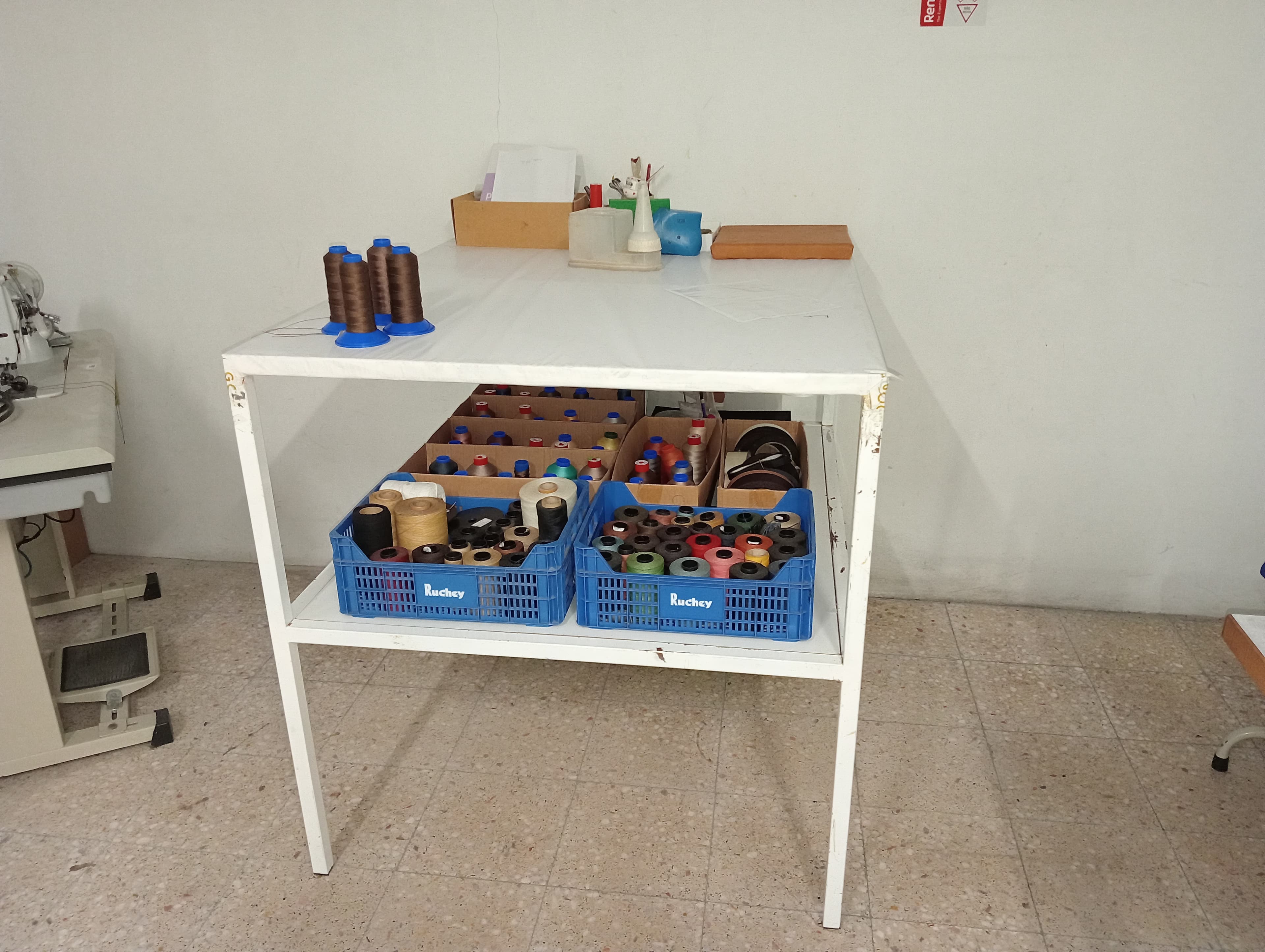Equipamentos de Escritório · Mobiliário — imagen 30