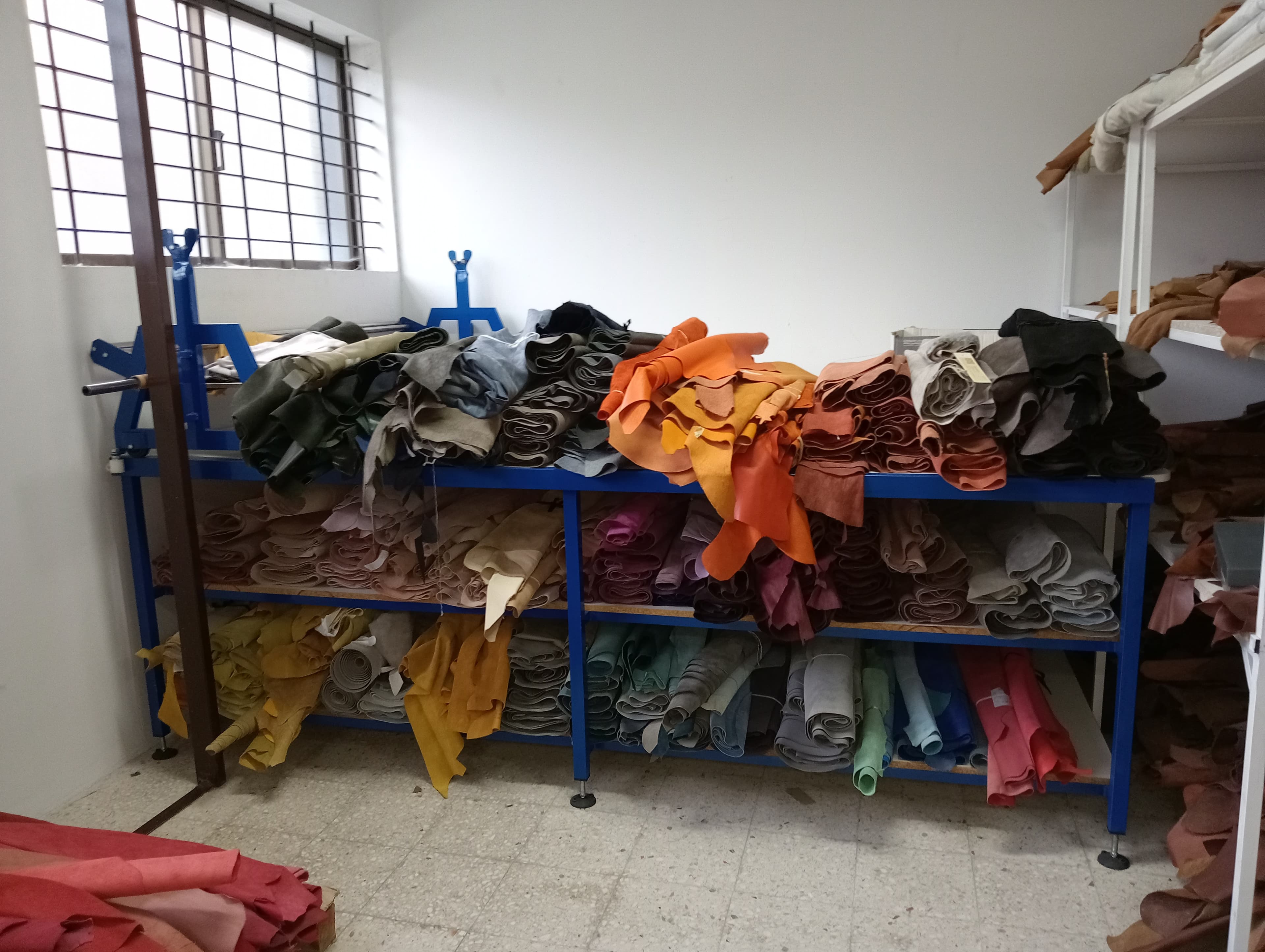 Estantes industriais · Stock — image 23