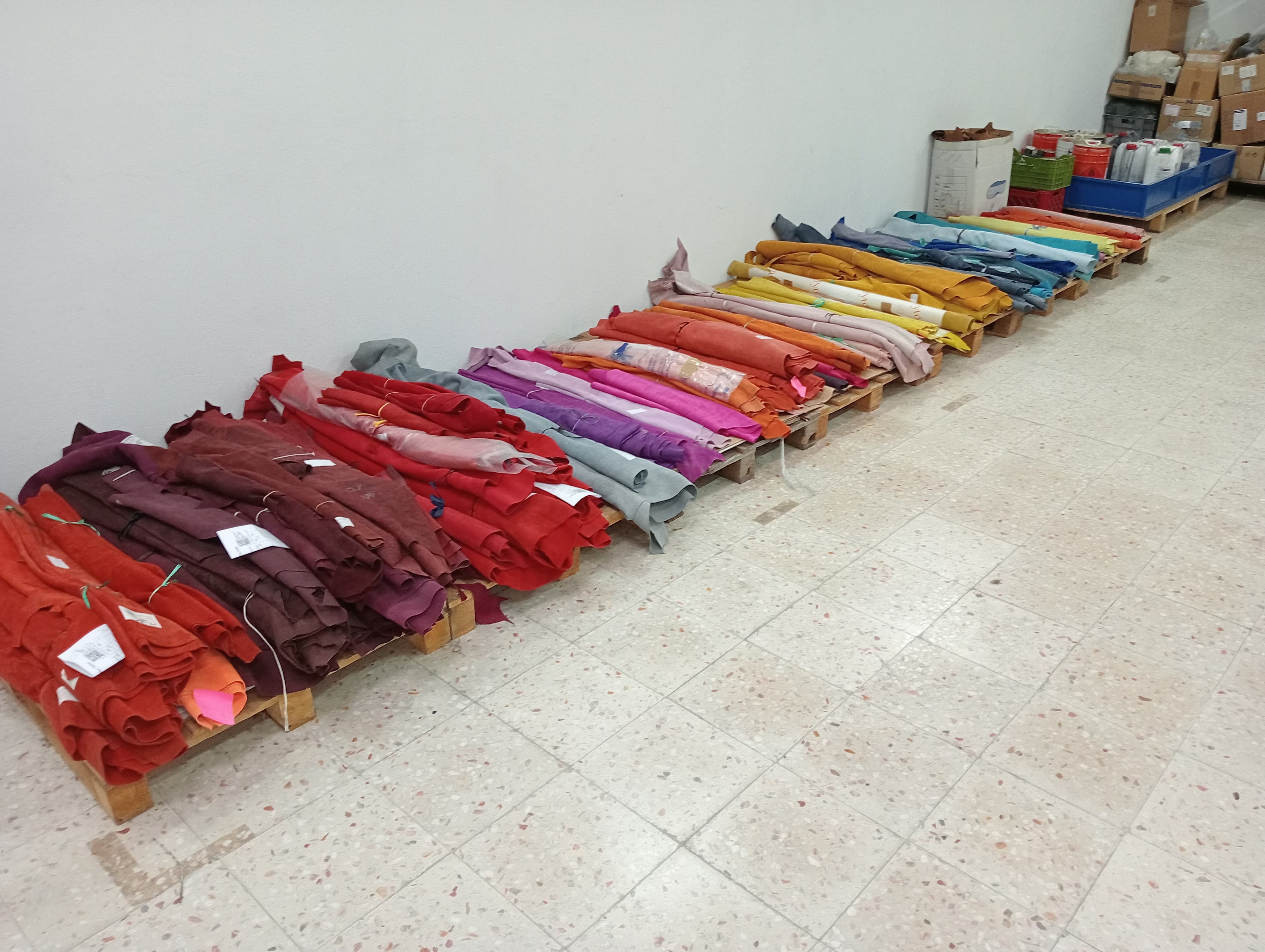 Estantes industriais · Stock — image 16