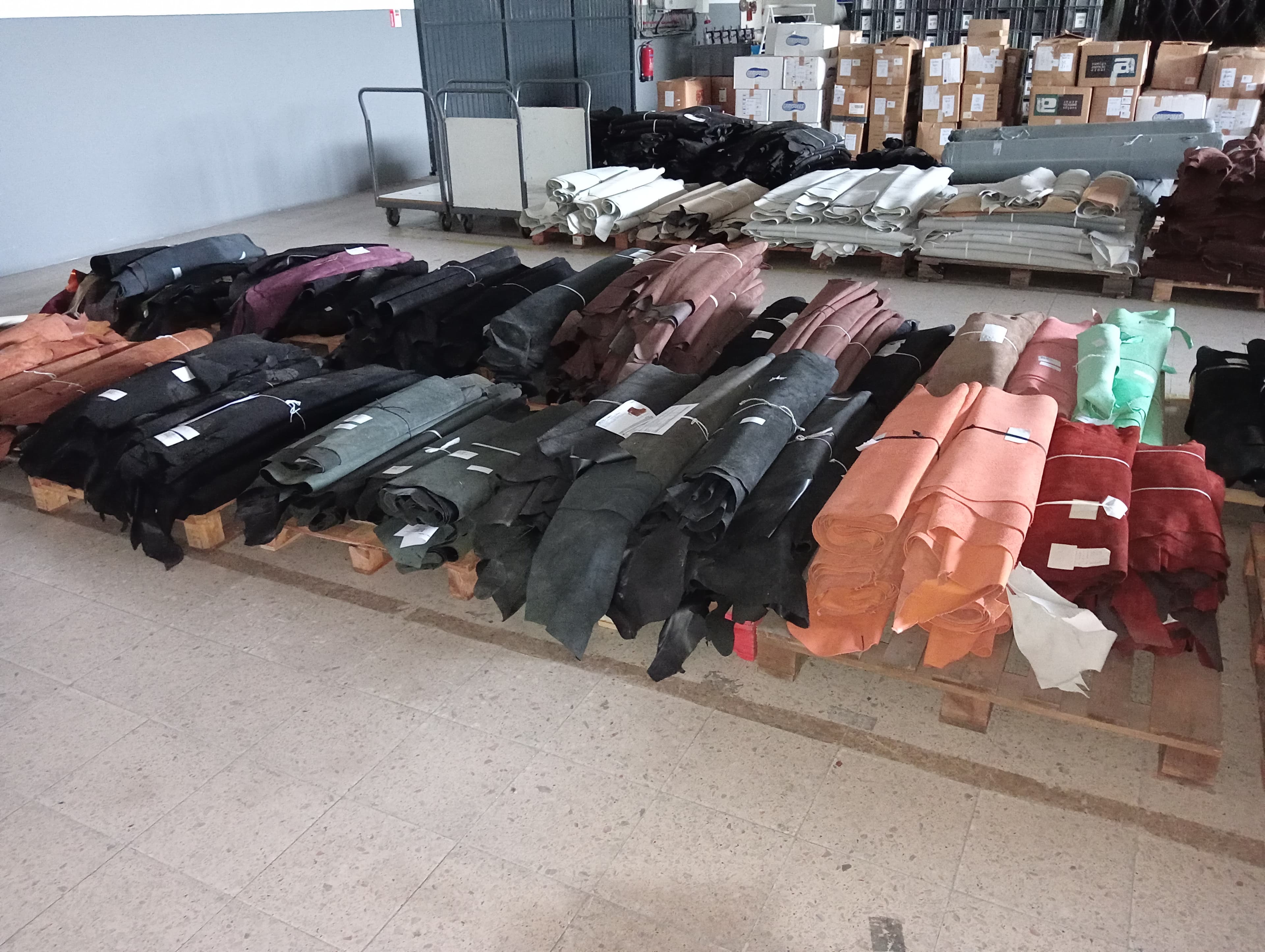 Estantes industriais · Stock — image 17