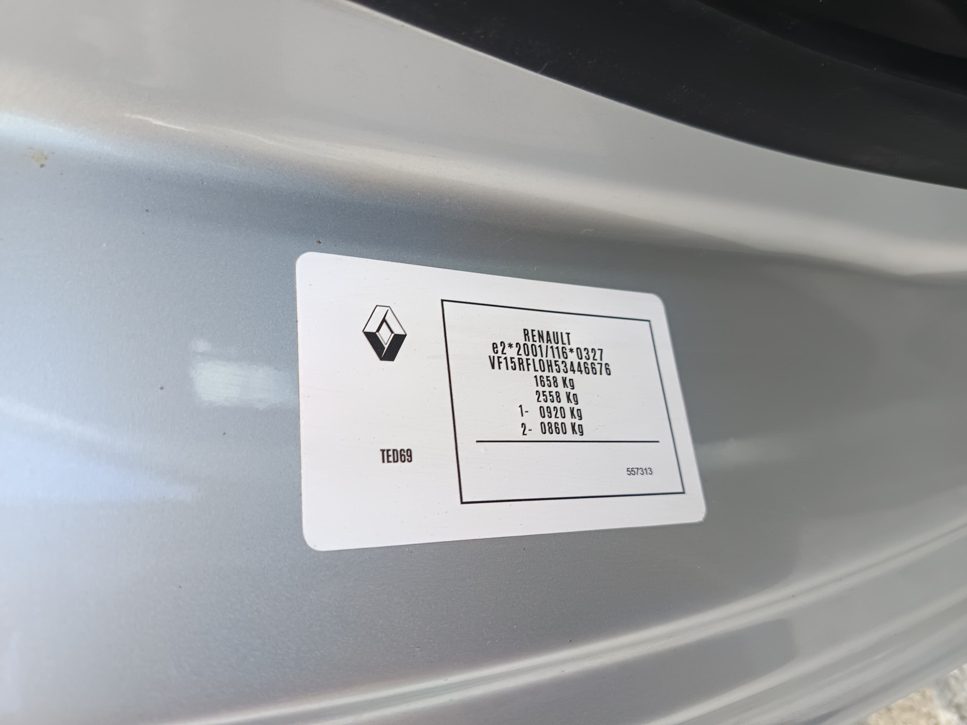 Renault Clio · Year 2015 — image 21