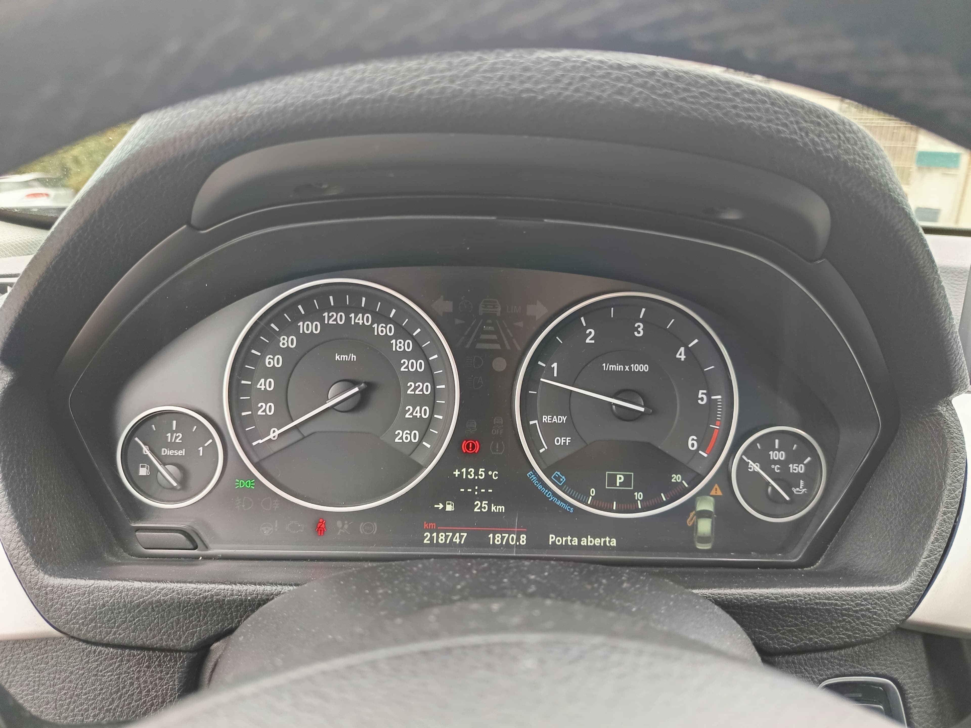 BMW 318d · Ano 2012 Més Maio — image 38